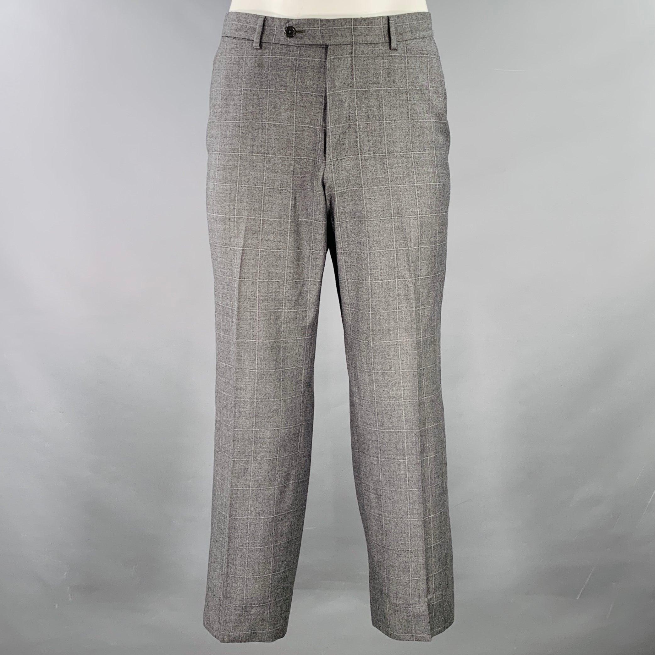ERMENEGILDO ZEGNA Taille 46 gris blanc pantalon de fenêtre à revers en laine Bon état - En vente à San Francisco, CA
