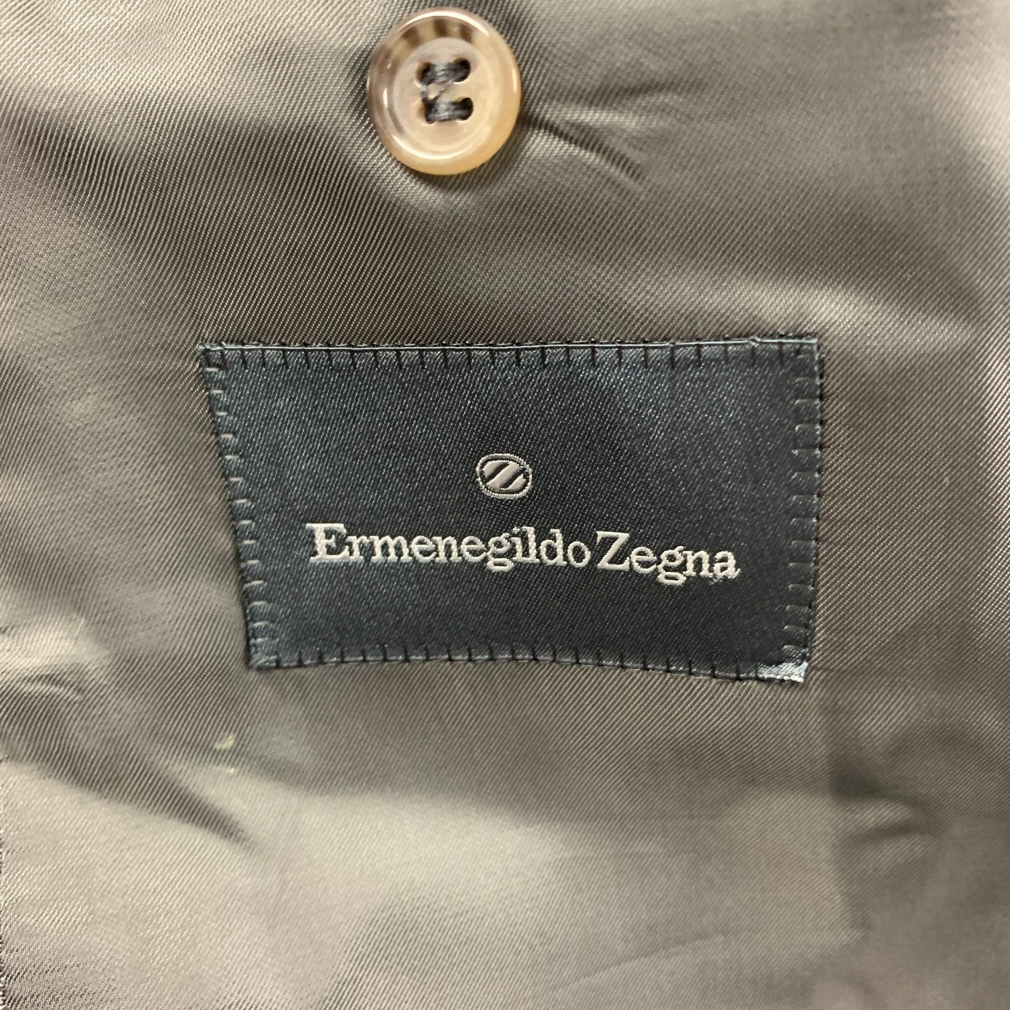 ERMENEGILDO ZEGNA - Manteau de sport à simple boutonnage en laine grise, taille 46 en vente 2