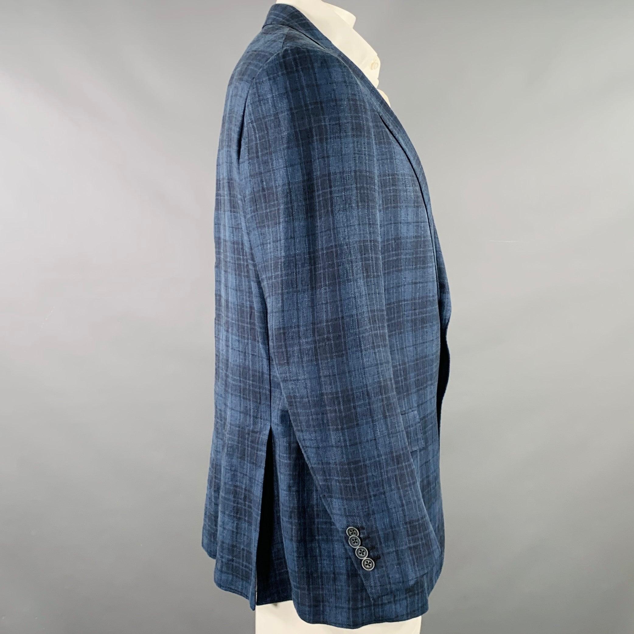 ERMENEGILDO ZEGNA Size 48 Regular Blue Navy Plaid Notch Lapel Sport Coat In Excellent Condition For Sale In San Francisco, CA