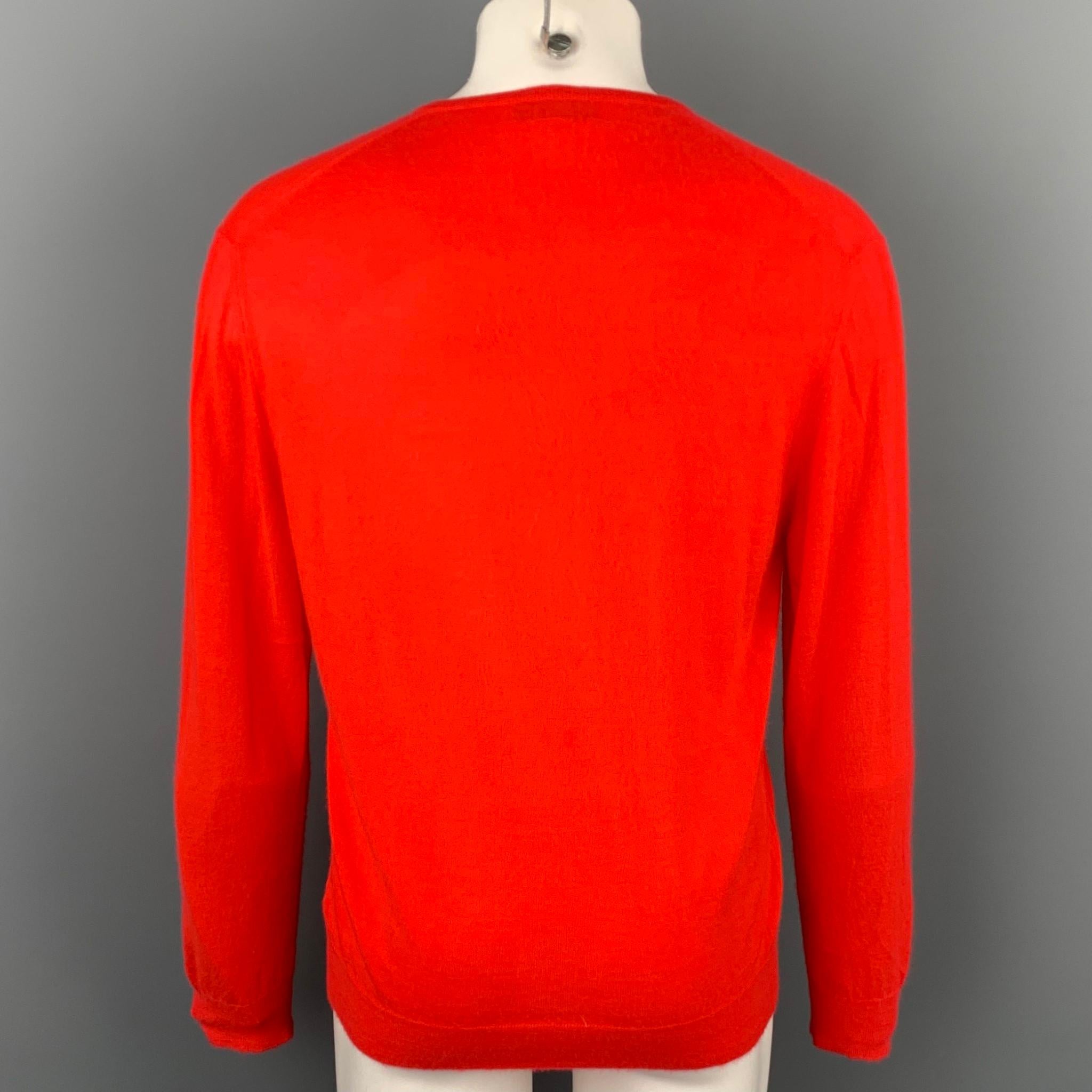 ERMENEGILDO ZEGNA Size M Red Cashmere V-Neck Pullover Sweater In Good Condition In San Francisco, CA