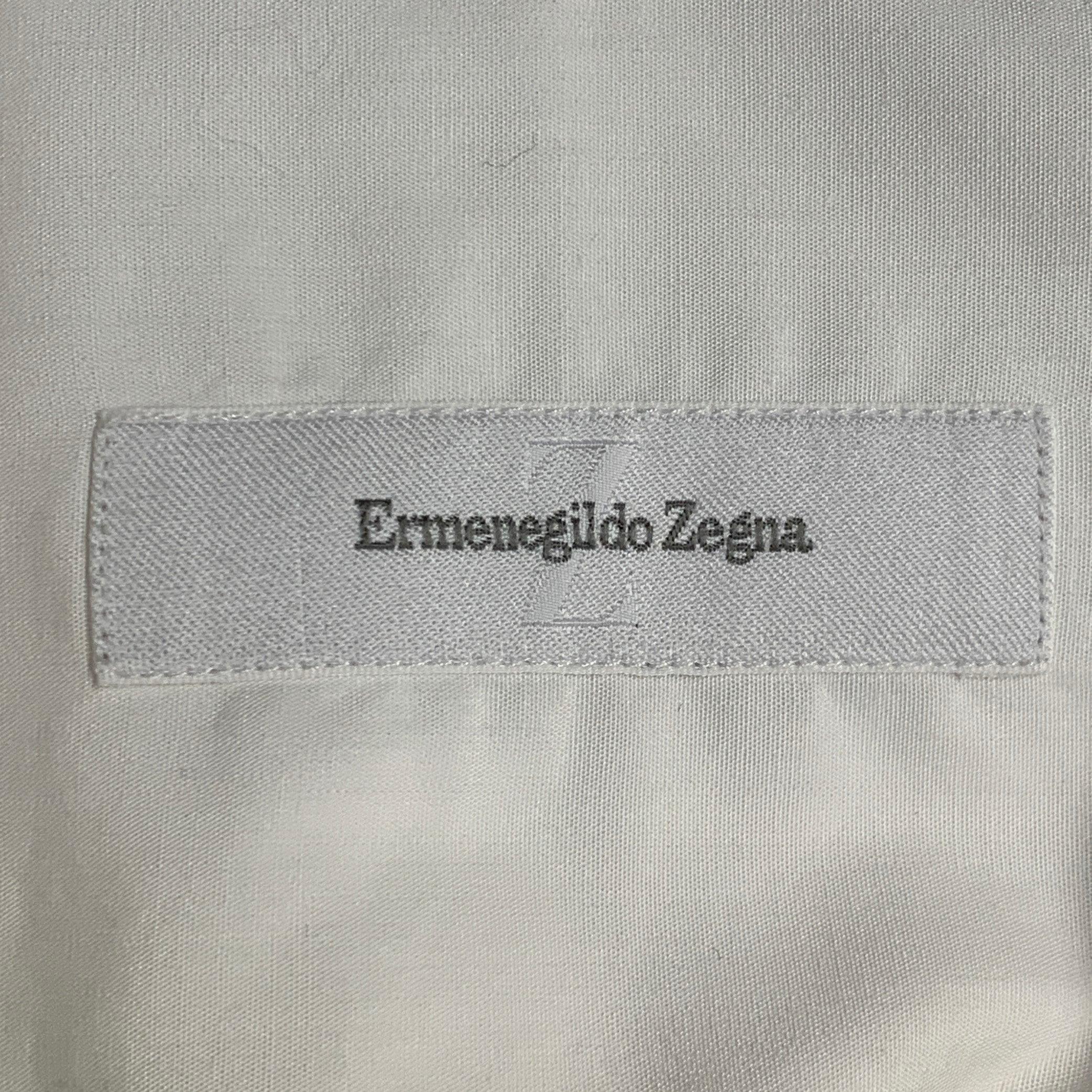 Uomo Ermenegildo Zegna Taglia XL Camicia in cotone testurizzato bianco con polsino francese a maniche lunghe Tuxedo in vendita
