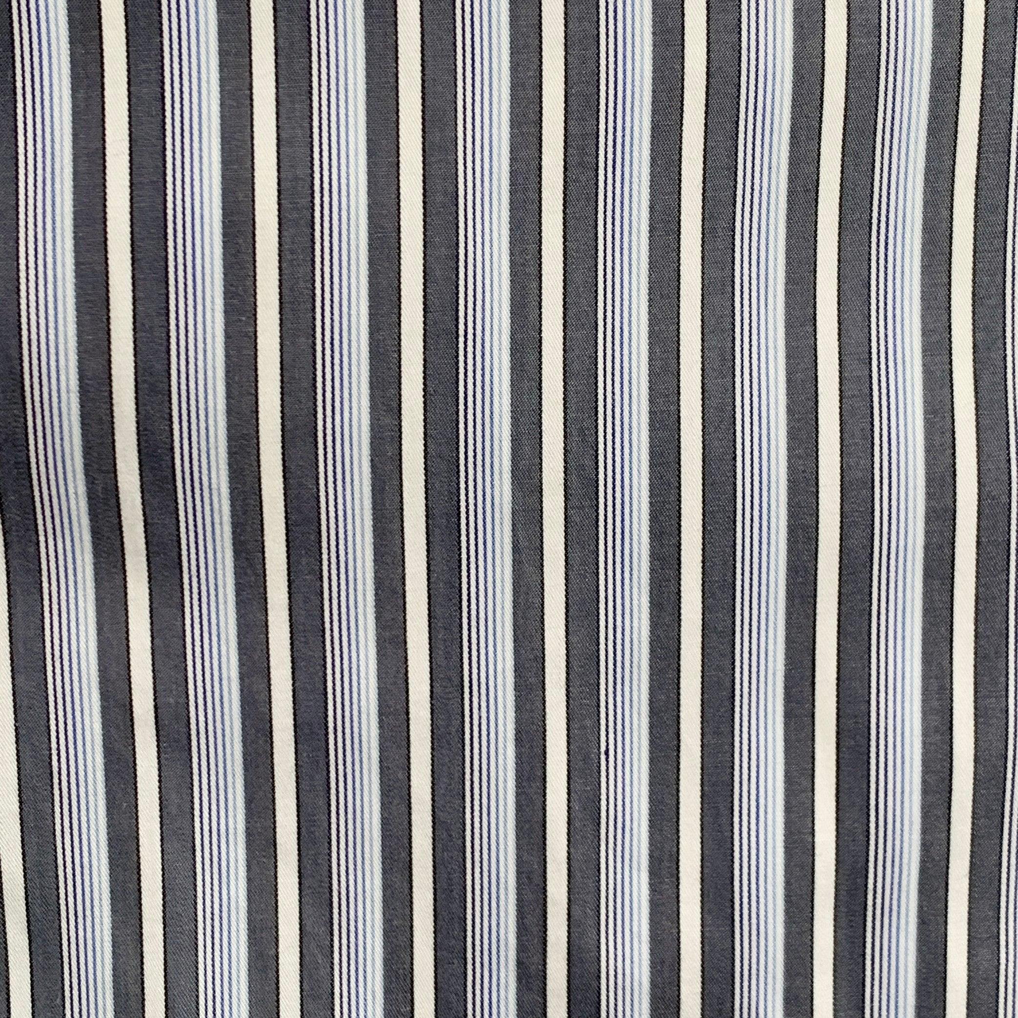 ERMENEGILDO ZEGNA long sleeve shirt
in a
blue and grey cotton woven fabric featuring a stripe pattern, curved cutaway collar, and button closure. Made in Italy.Excellent Pre-Owned Condition. 

Marked:   XXL 

Measurements: 
 
Shoulder: 18 inches 