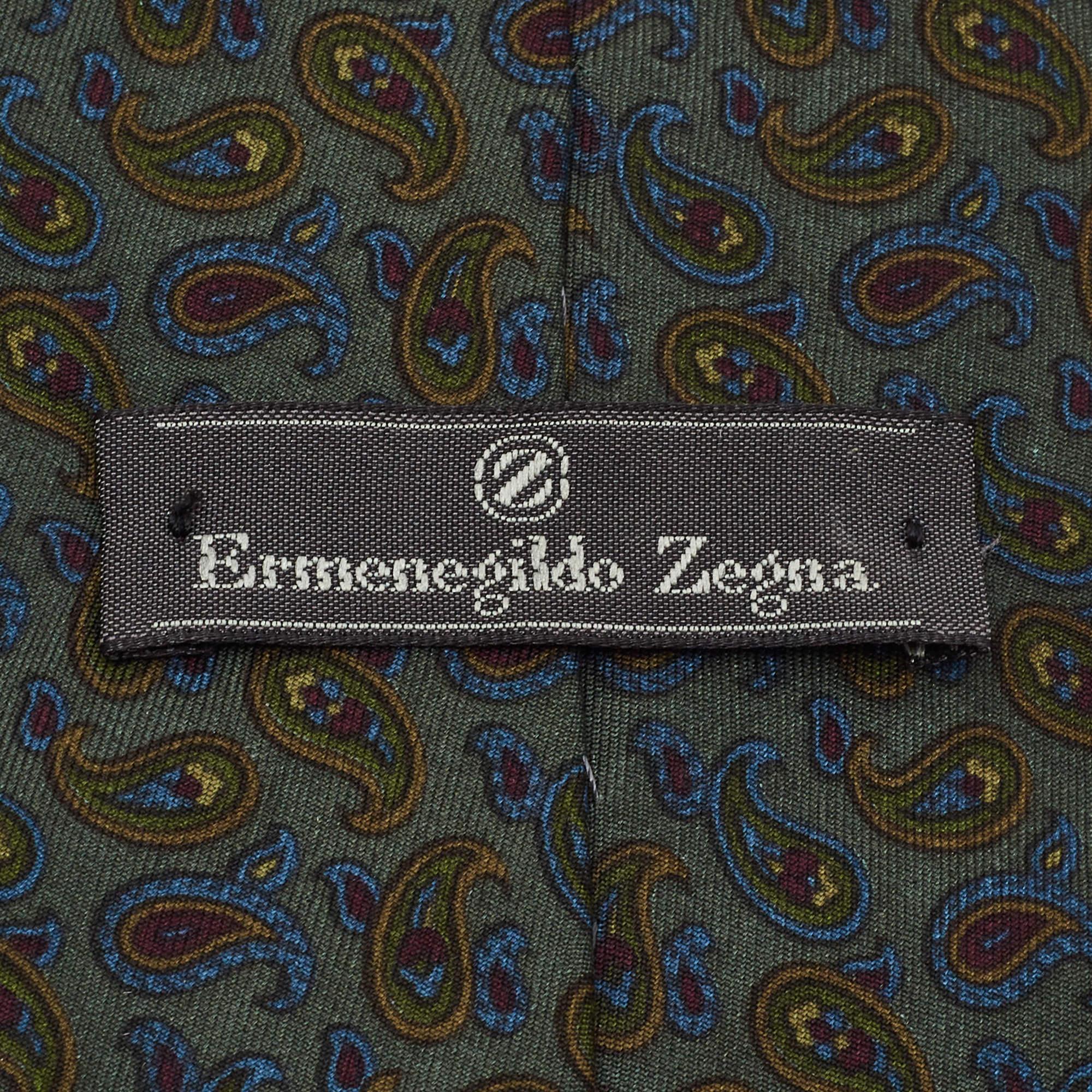 Noir Ermenegildo Zegna Vintage Green Paisley Silk Tie (cravate en soie) en vente