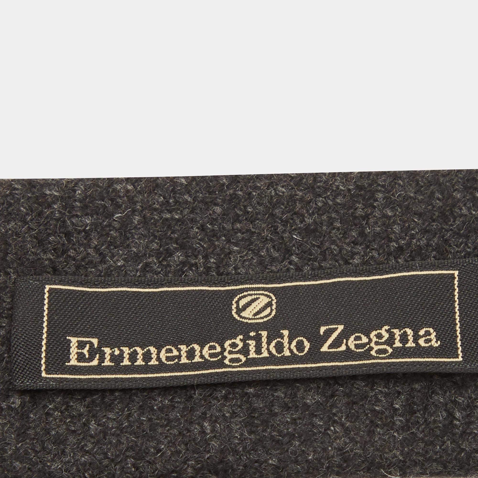 Ermenegildo Zegna Vintage Grey Cashmere Tie In Good Condition For Sale In Dubai, Al Qouz 2
