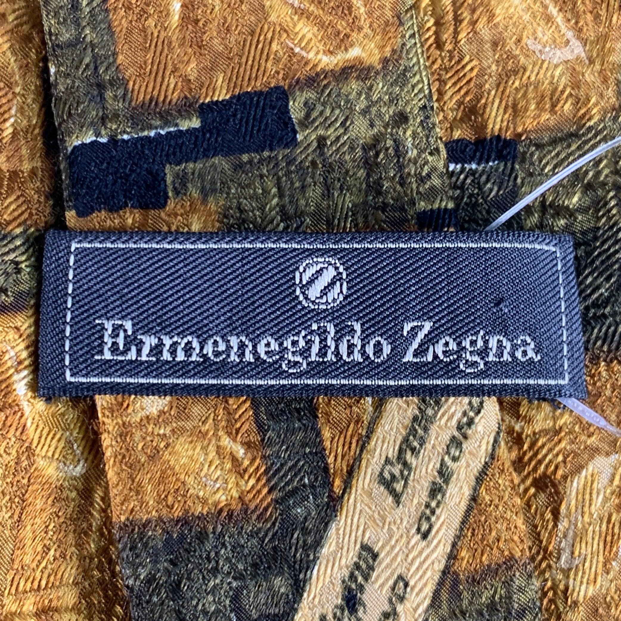 Cravatta in seta Ermenegildo Zegna Giallo Verde Quadri Foglie In condizioni ottime in vendita a San Francisco, CA