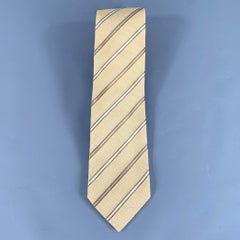 ERMENEGILDO ZEGNA Corbata de seda con textura de rayas diagonales amarillo topo