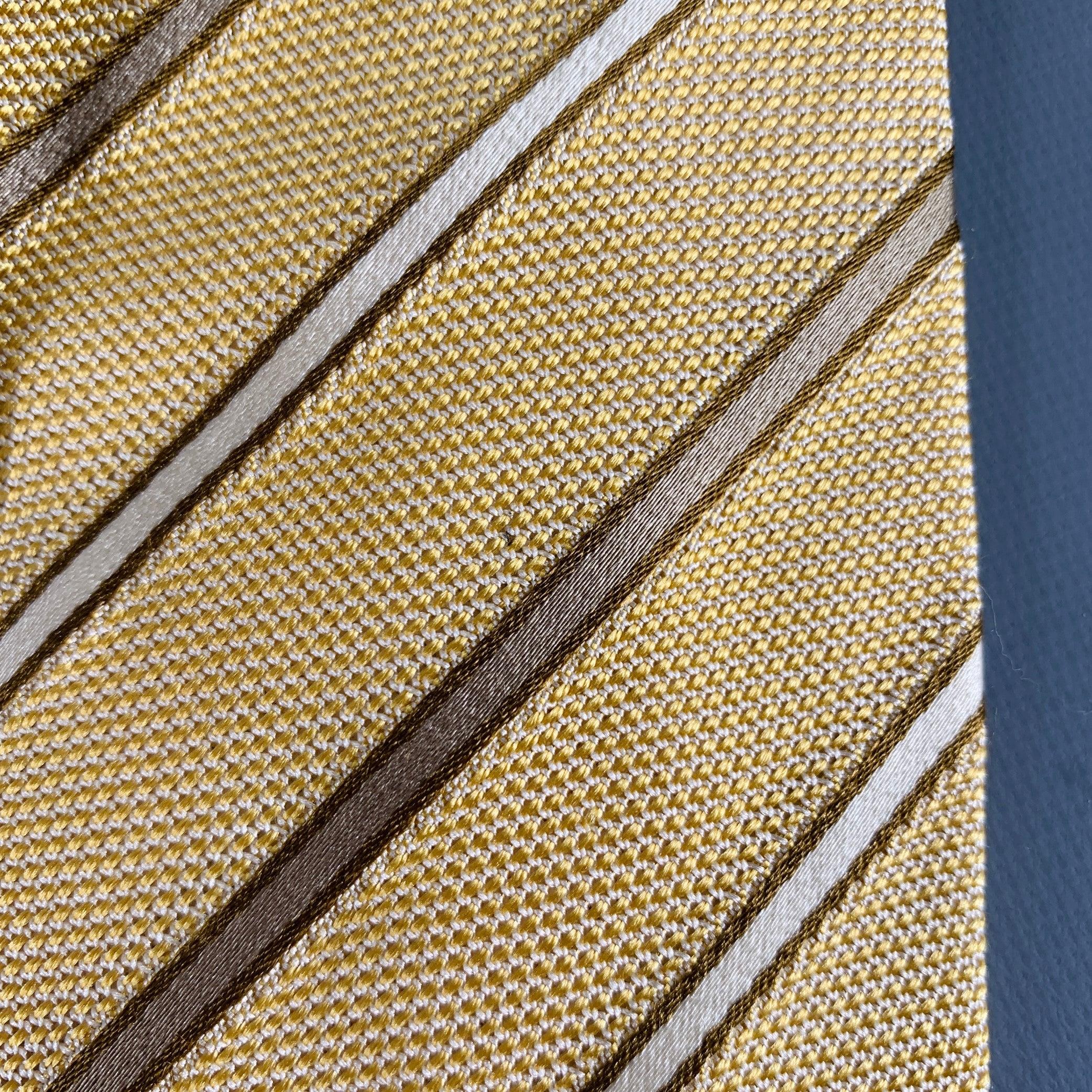 Men's ERMENEGILDO ZEGNA Yellow Taupe Diagonal Stripe Textured Silk Tie For Sale
