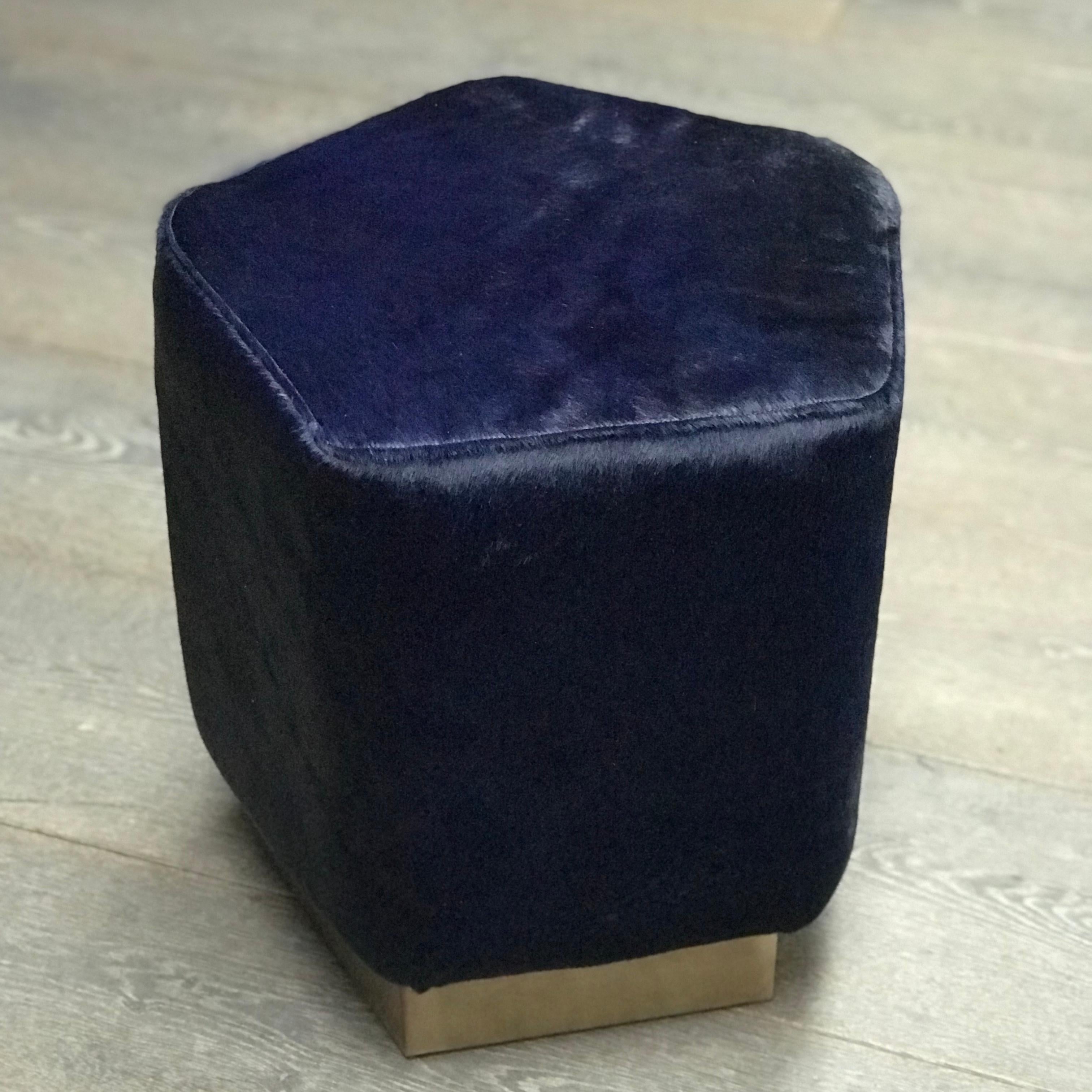 Ermes Pentagon Pouf Ink Cowhide and Antique Brass Plinth For Sale 7