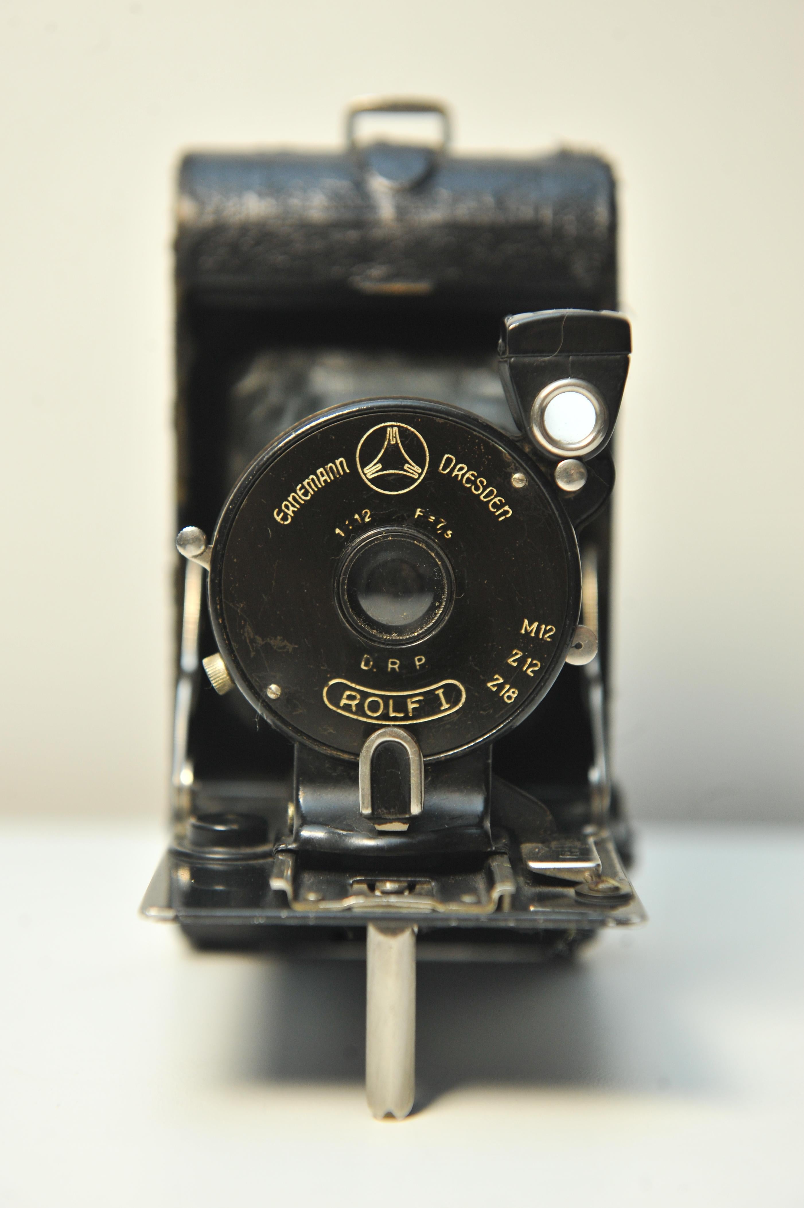 Ernemann ROLF II Klappbare 127 Rollfilm-Kamera mit 75mm F12 Rapid Rectilinear (Deutsch) im Angebot
