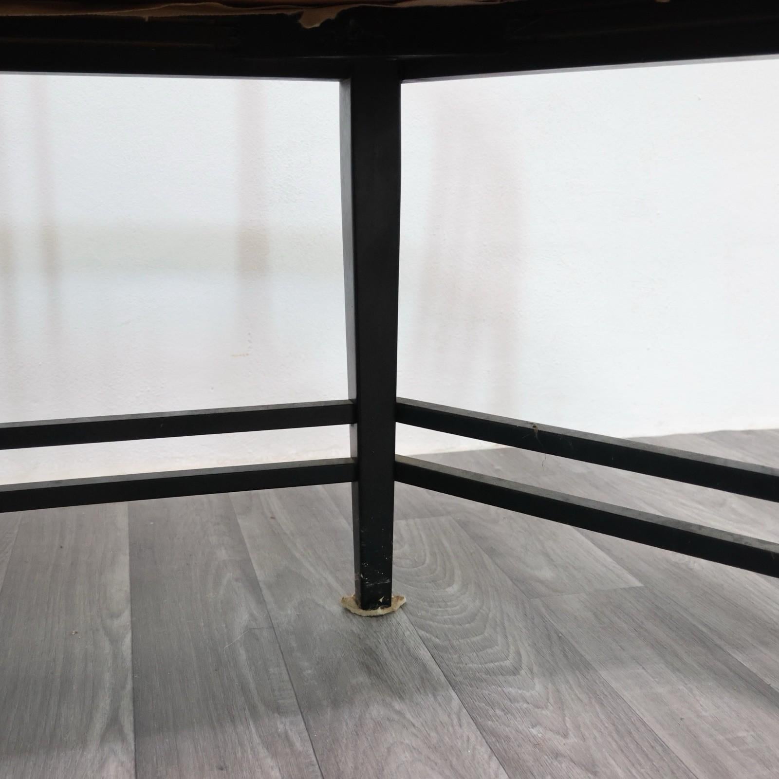 Ernest Archibald Taylor divanetto post moderno anni 80 in vendita 7