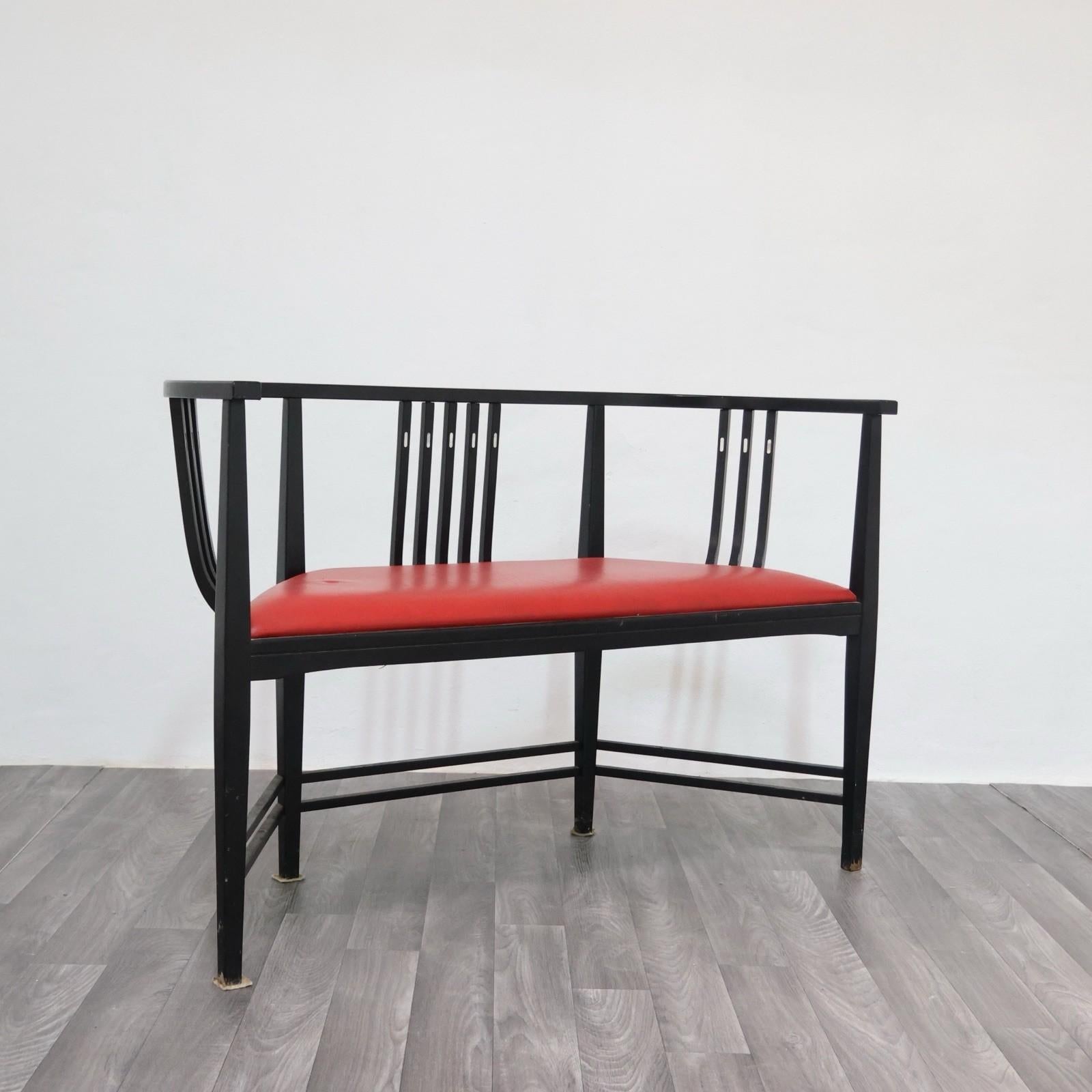 Ernest Archibald Taylor divanetto post moderno anni 80 In condizioni ottime in vendita a Taranto, IT