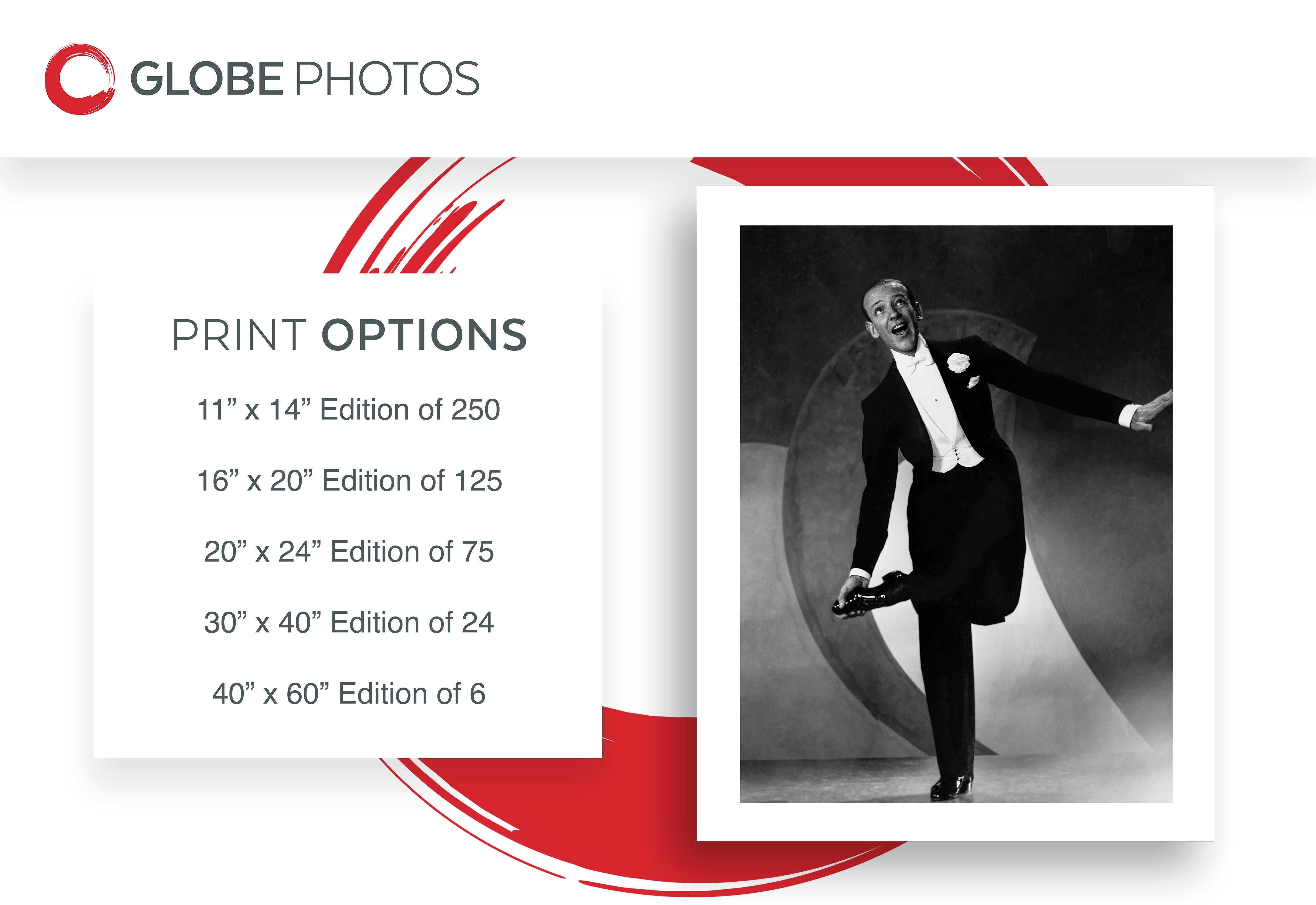 Fred Astaire dansant au Studio - Photograph de Ernest Bachrach