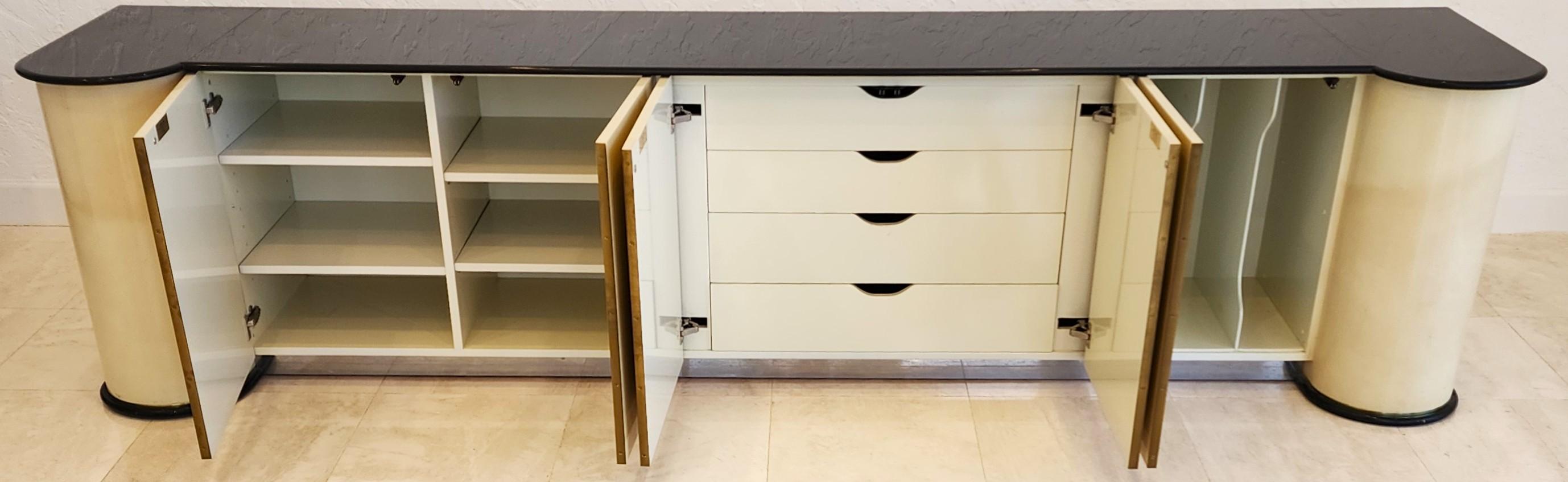 Credenza in pelle di capra Ernest C. Masi Stile Karl Springer in vendita 4