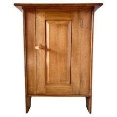 Comodino della Cotswold School di Ernest Gimson