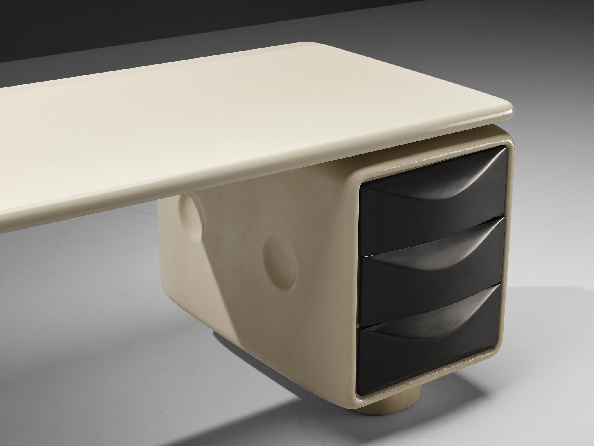 Post-Modern Ernest 'Igl' Hofmann 'Jet' Corner Desk in Polyurethane For Sale