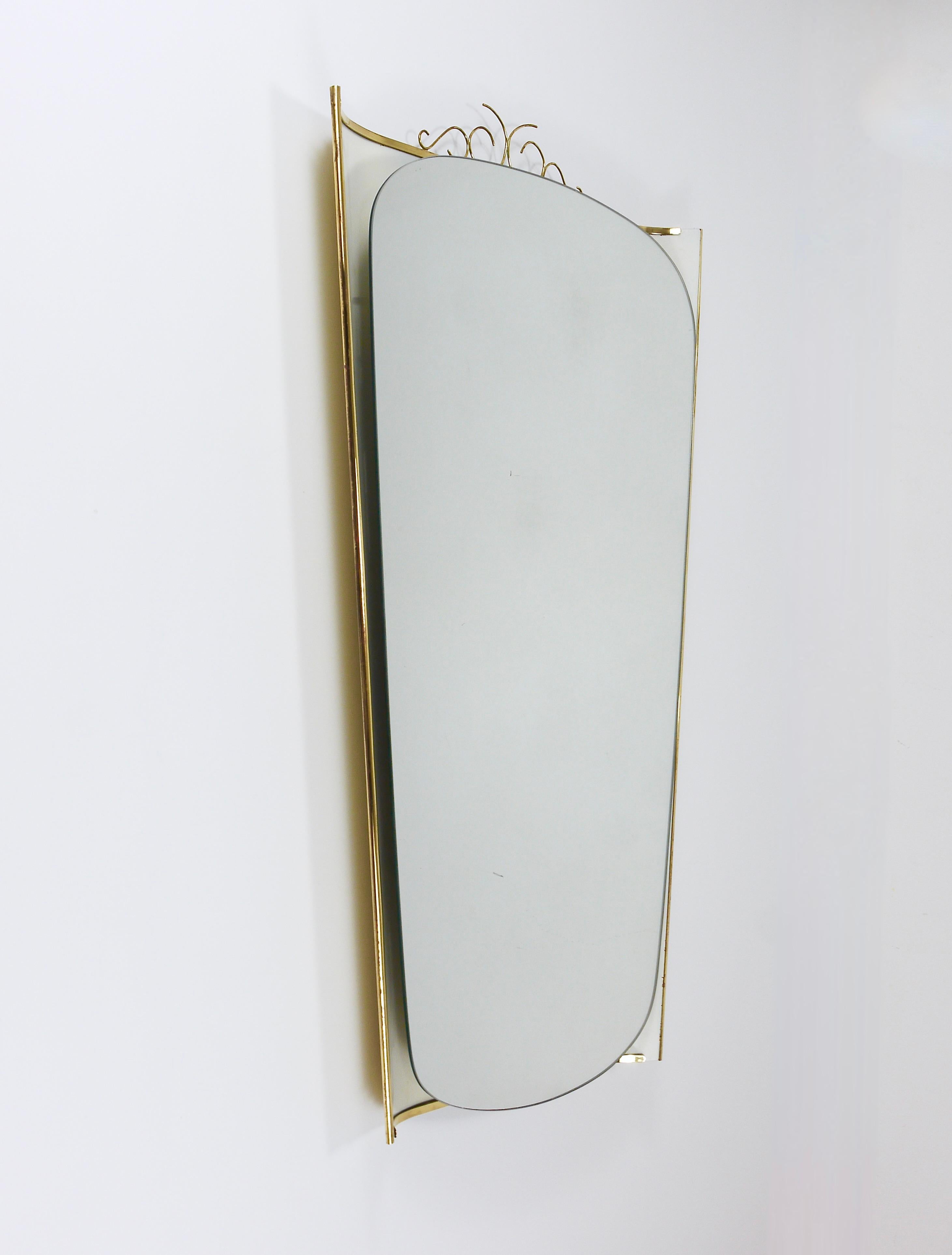 Espejo de pared Ernest Igl iluminado de mediados de siglo con corona de latón, de Hillebrand en venta 5