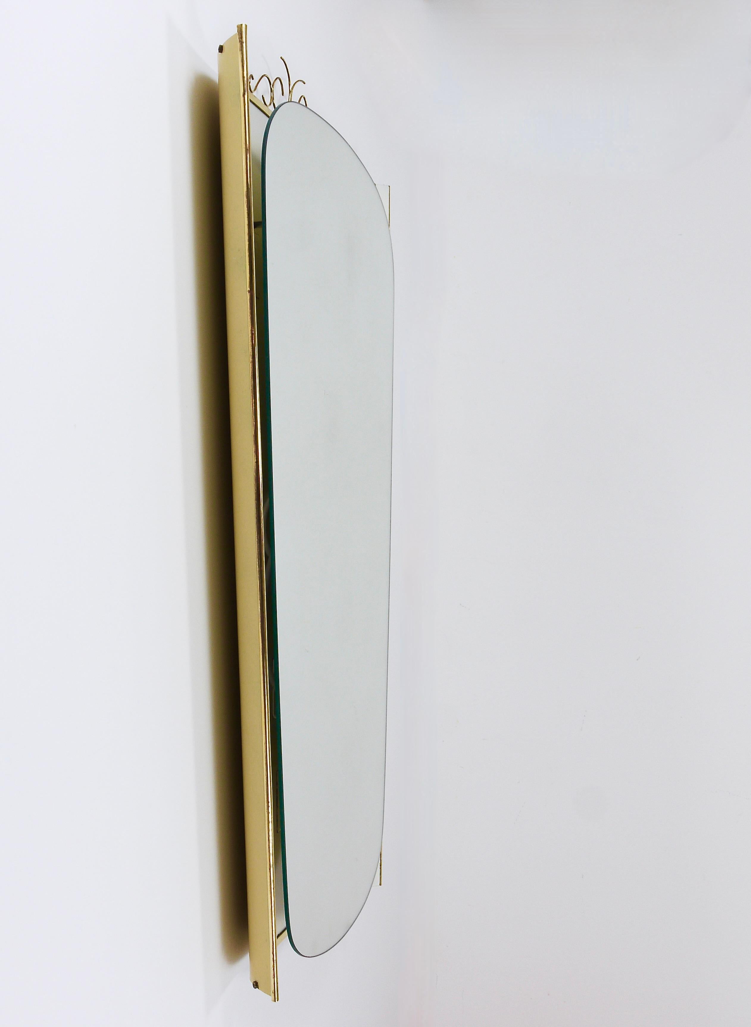 Espejo de pared Ernest Igl iluminado de mediados de siglo con corona de latón, de Hillebrand en venta 9