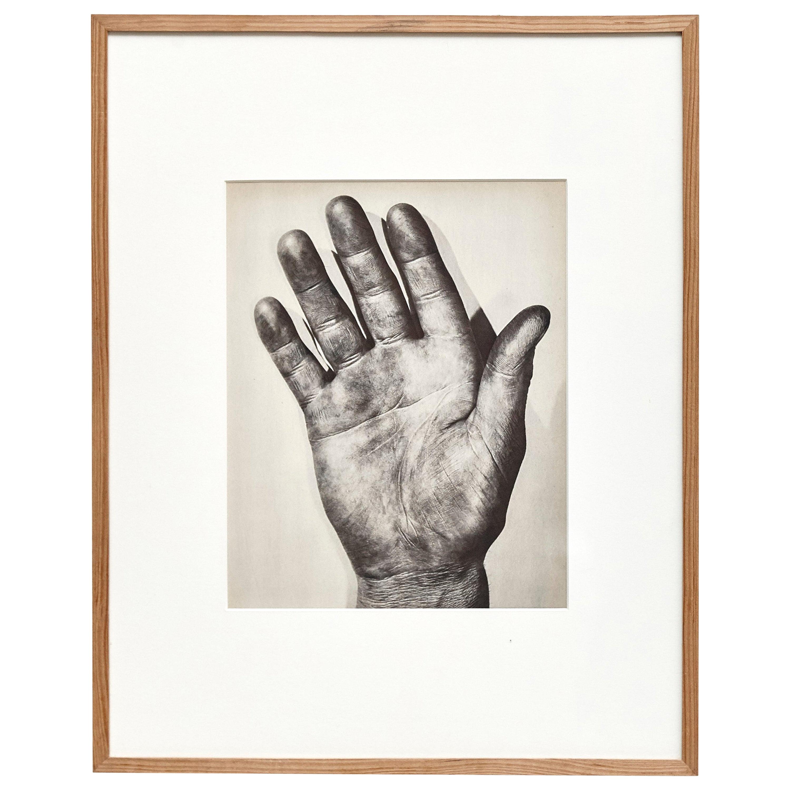 Ernest Koehli, Schwarz-Weiß-Fotogravur-Teller von der rechten Hand