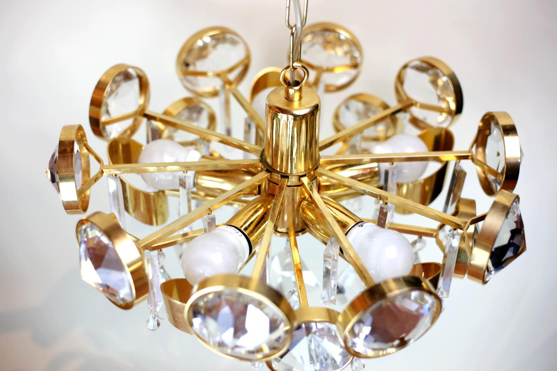 Ernest Palme 24K Gilded Crystal and Brass Chandelier In Good Condition For Sale In Copenhagen, DK