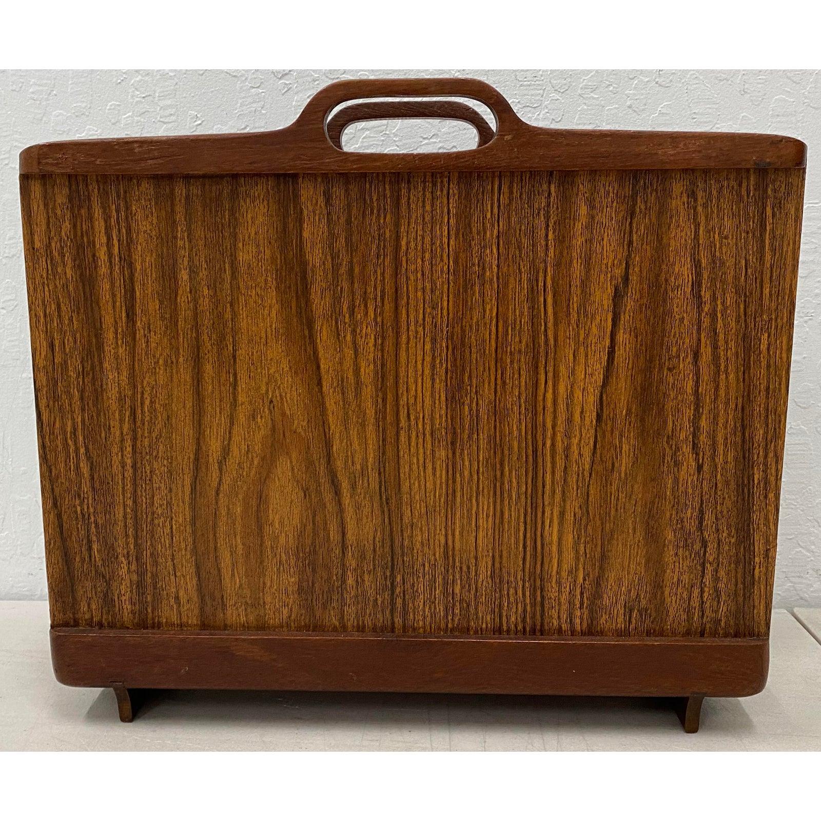 Portariviste in teak siamese di Ernest Sohn, anni '60 circa

Misure: 16