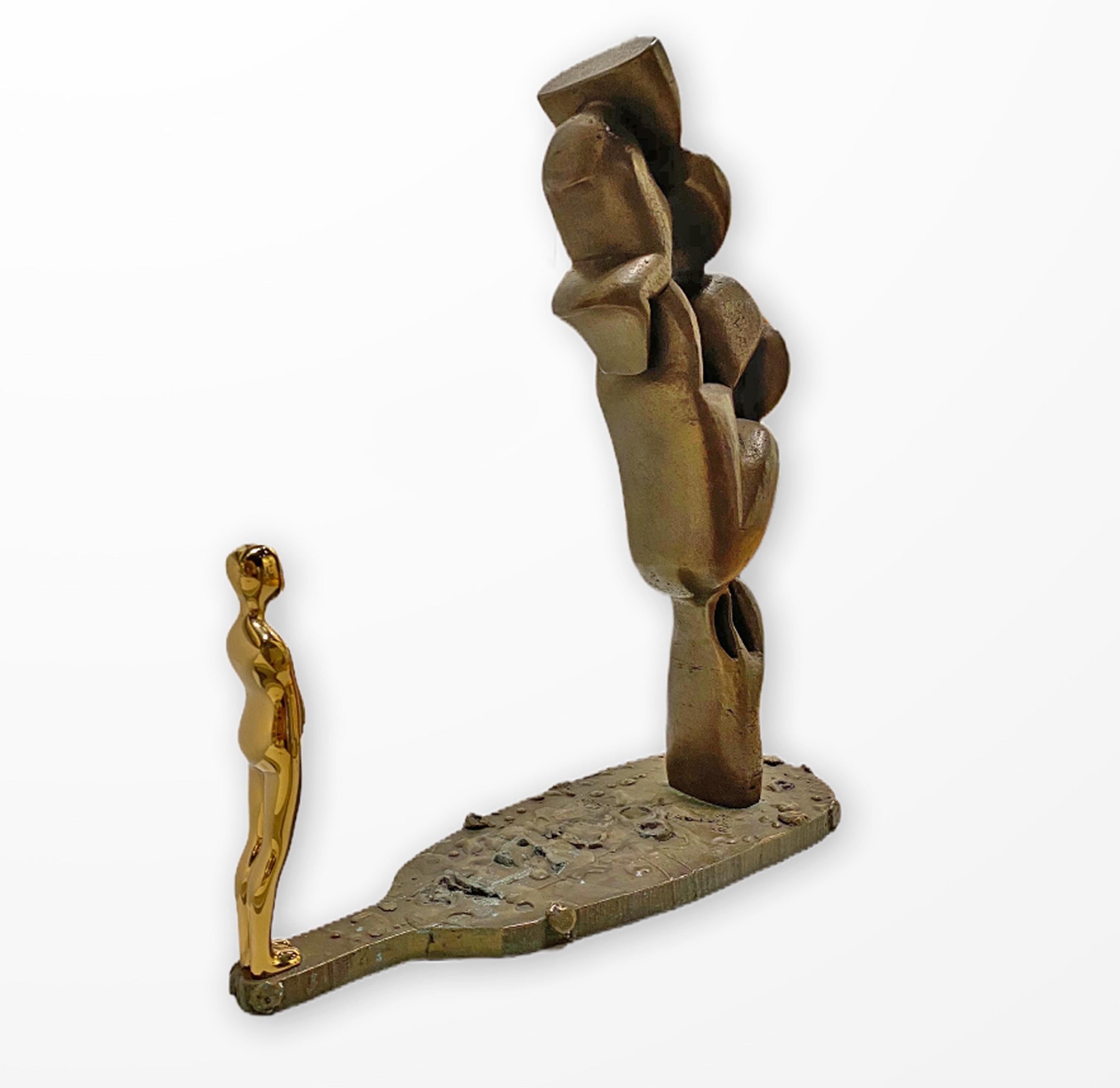 Fallender Mann und Form – Sculpture von Ernest Tino Trova