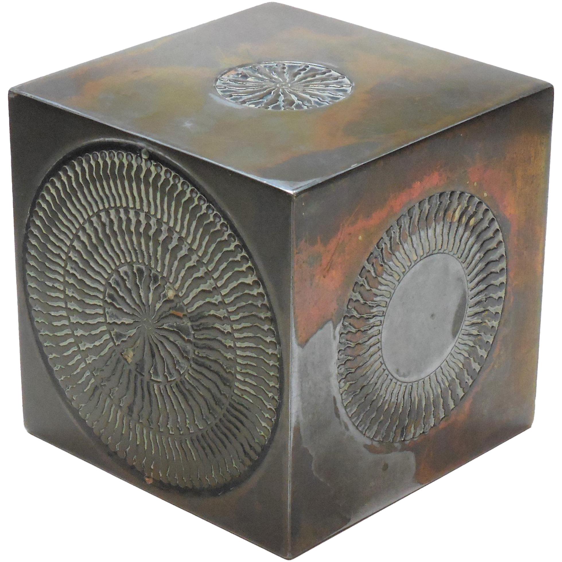 Ernest Trova Early, Tino Trova Early  Scultura cubica in bronzo con uomo che cade