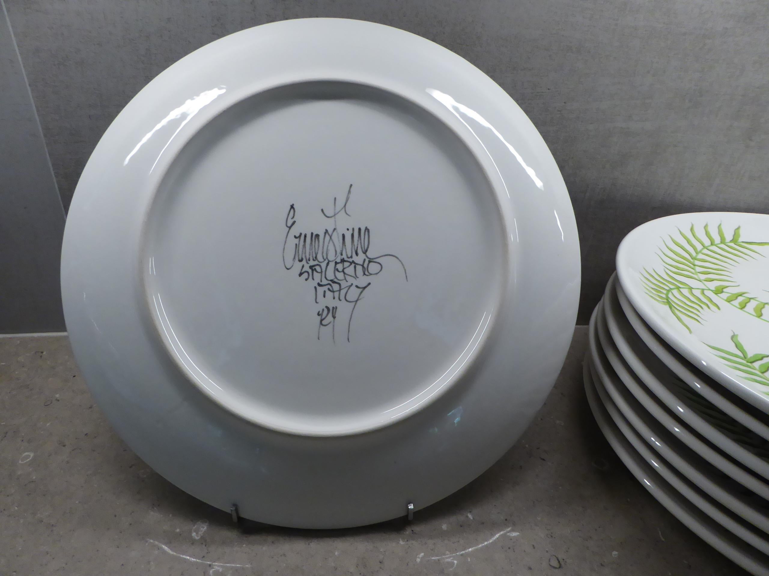 Mid-20th Century Ernestine Ceramiche 8 Dinner / Serving Plates Fern Pattern Salerno, Italy, 1960s