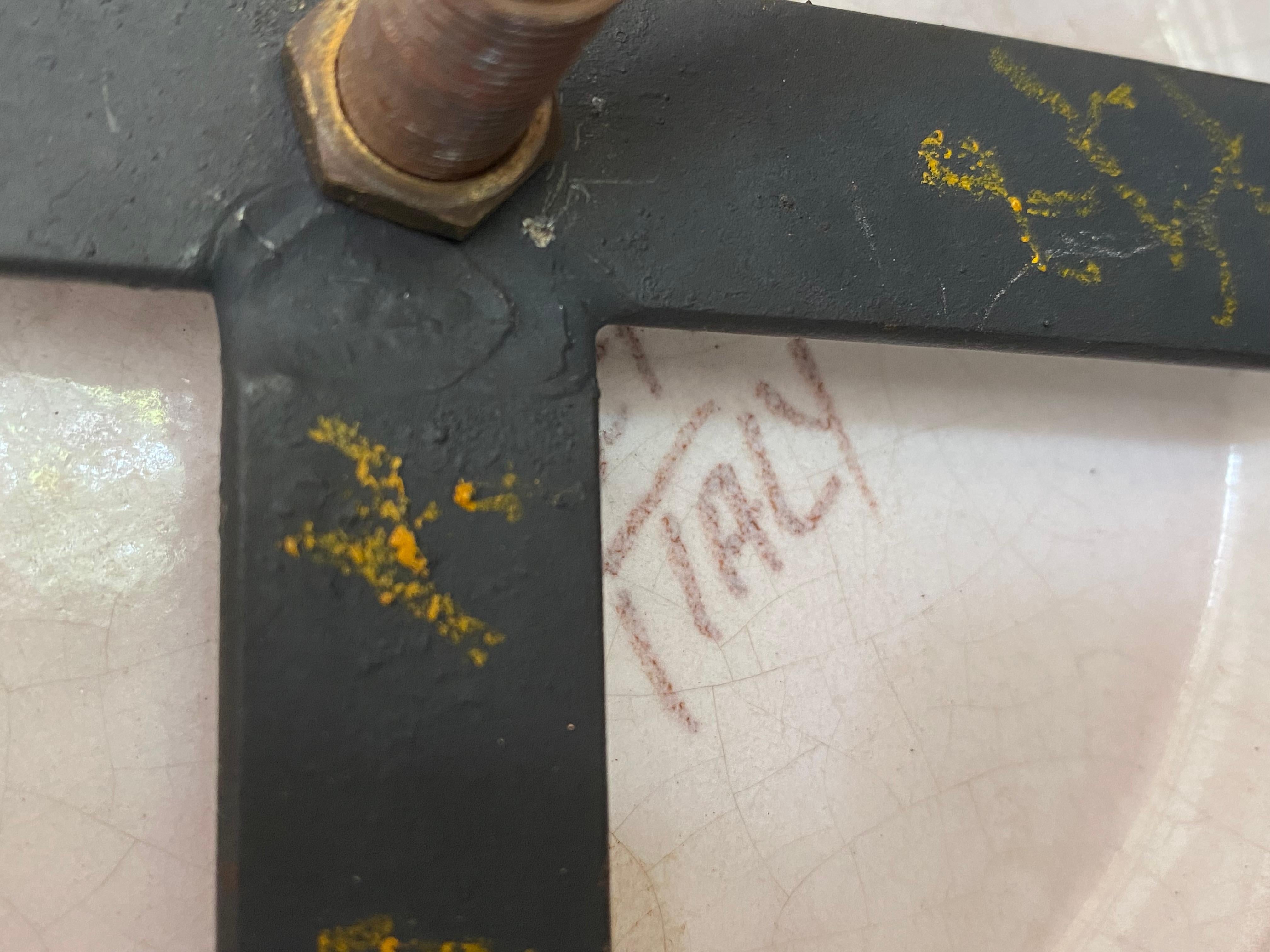 Ernestine Signed Lamp on Iron Base en vente 10