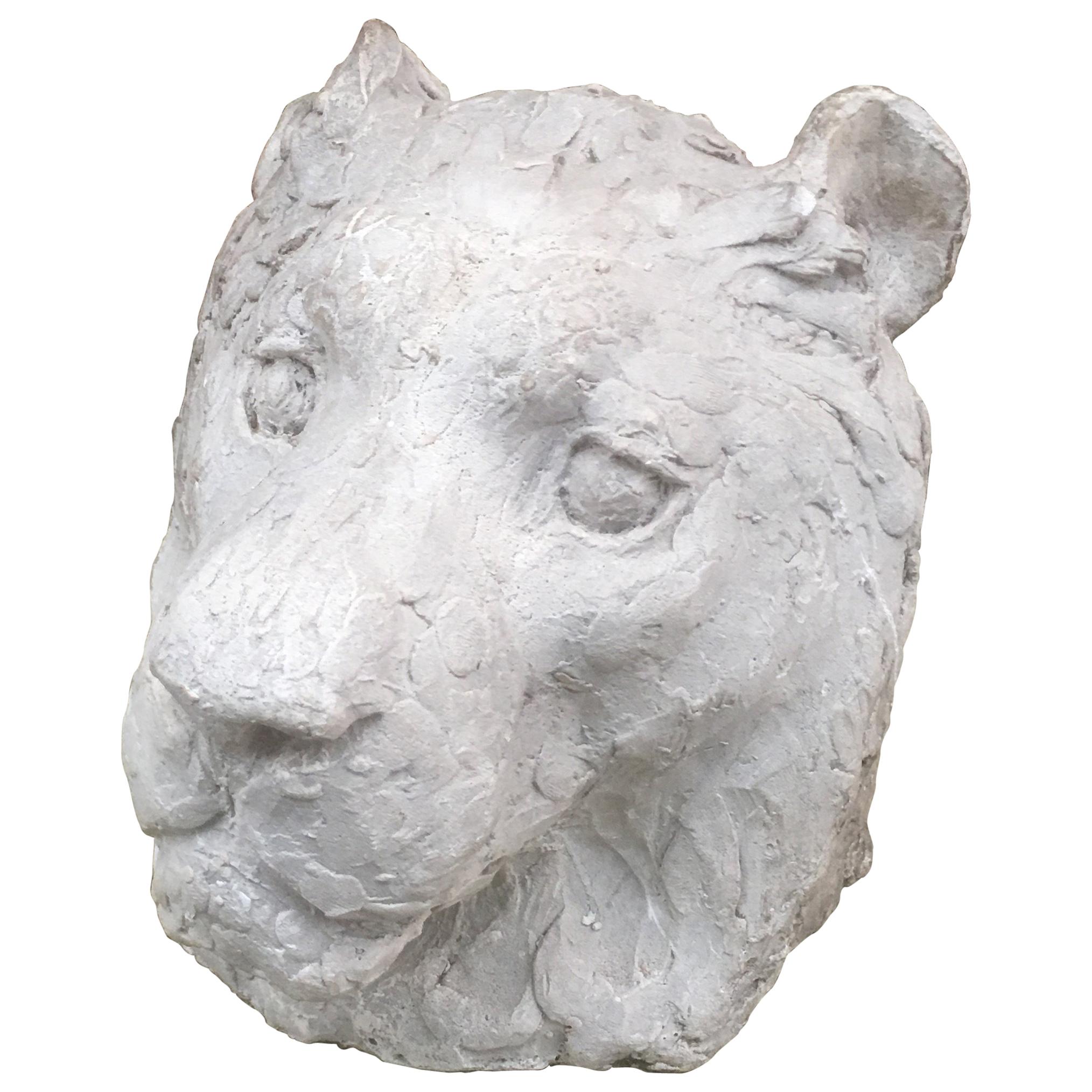 Ernestine Sirine-Real "Tête de lionne", plâtre, vers 1930