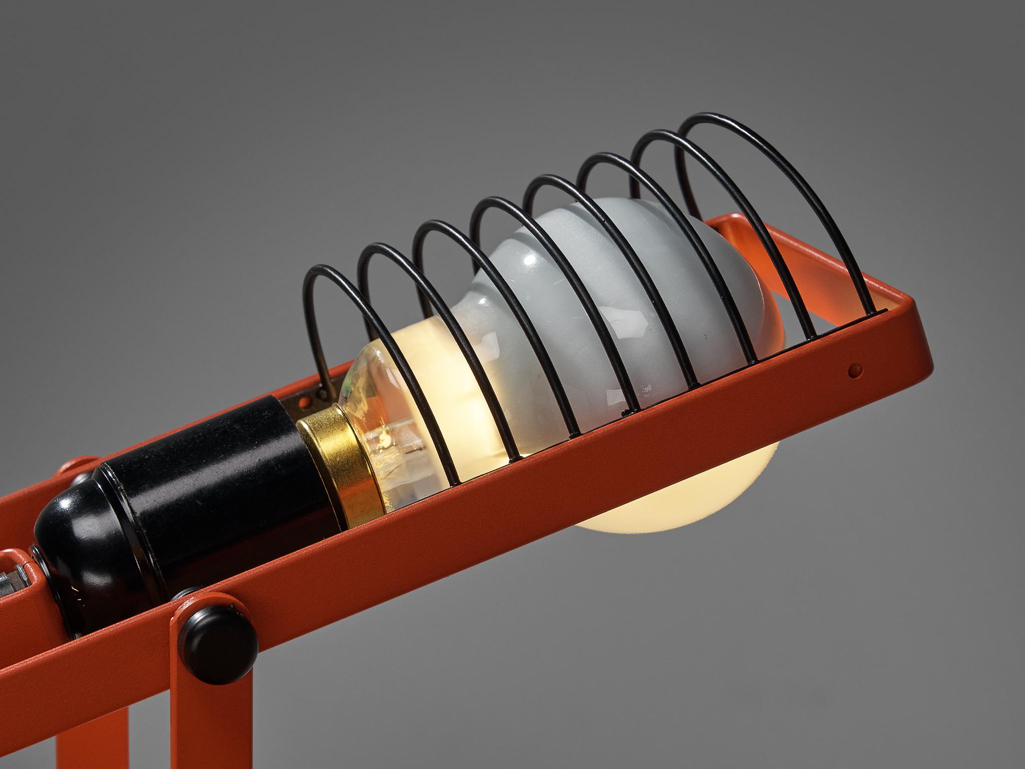 Ernesto Gismondi for Artemide First Edition 'Sintesi' Lamp in Red For Sale 1