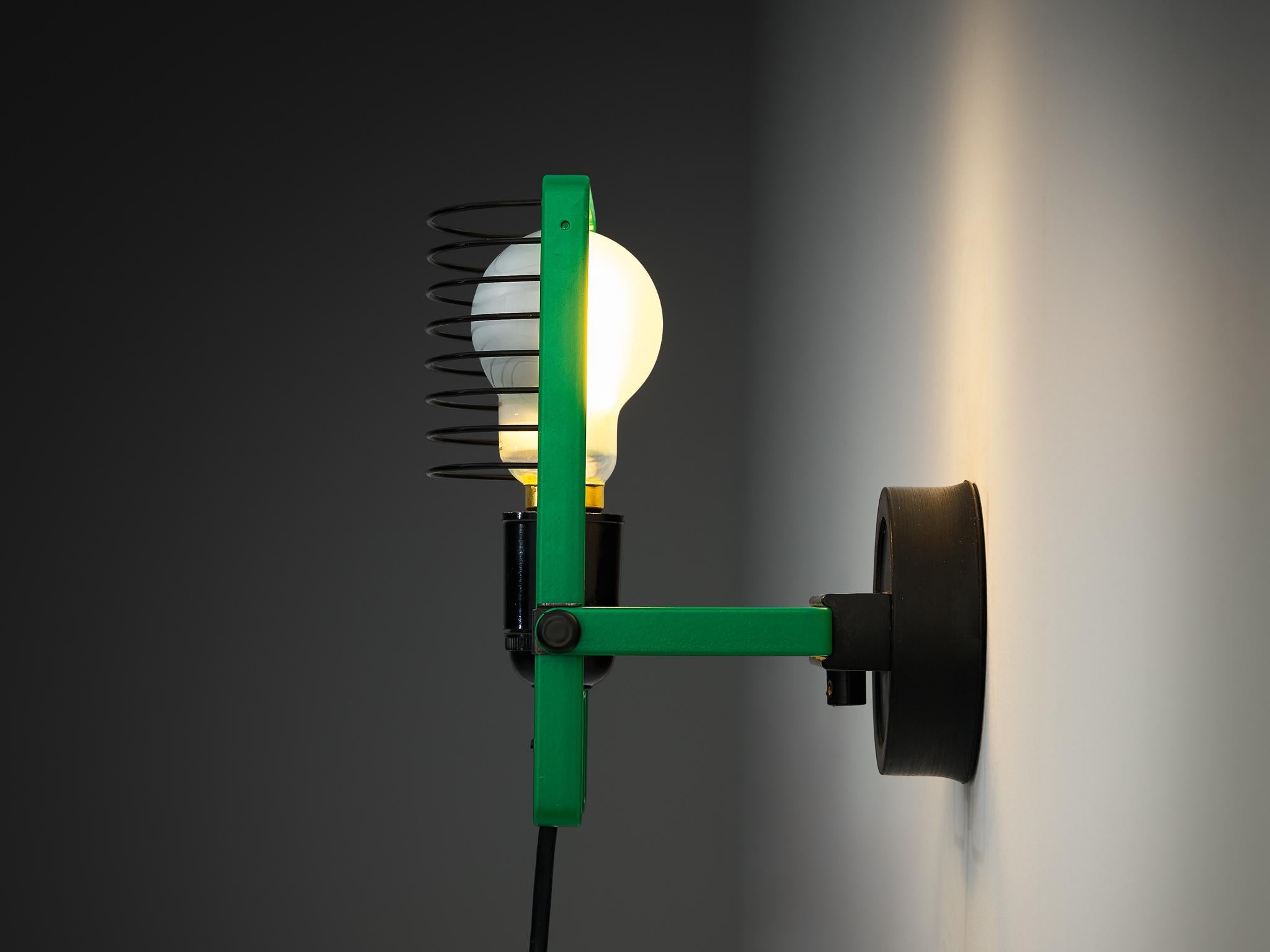 Post-Modern Ernesto Gismondi for Artemide 'Sintesi Faretto' Wall Light in Green For Sale