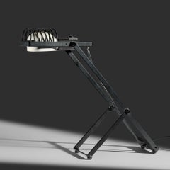 Ernesto Gismondi "Sintesi" Black Adjustable Task Lamp for Artemide, 1970s