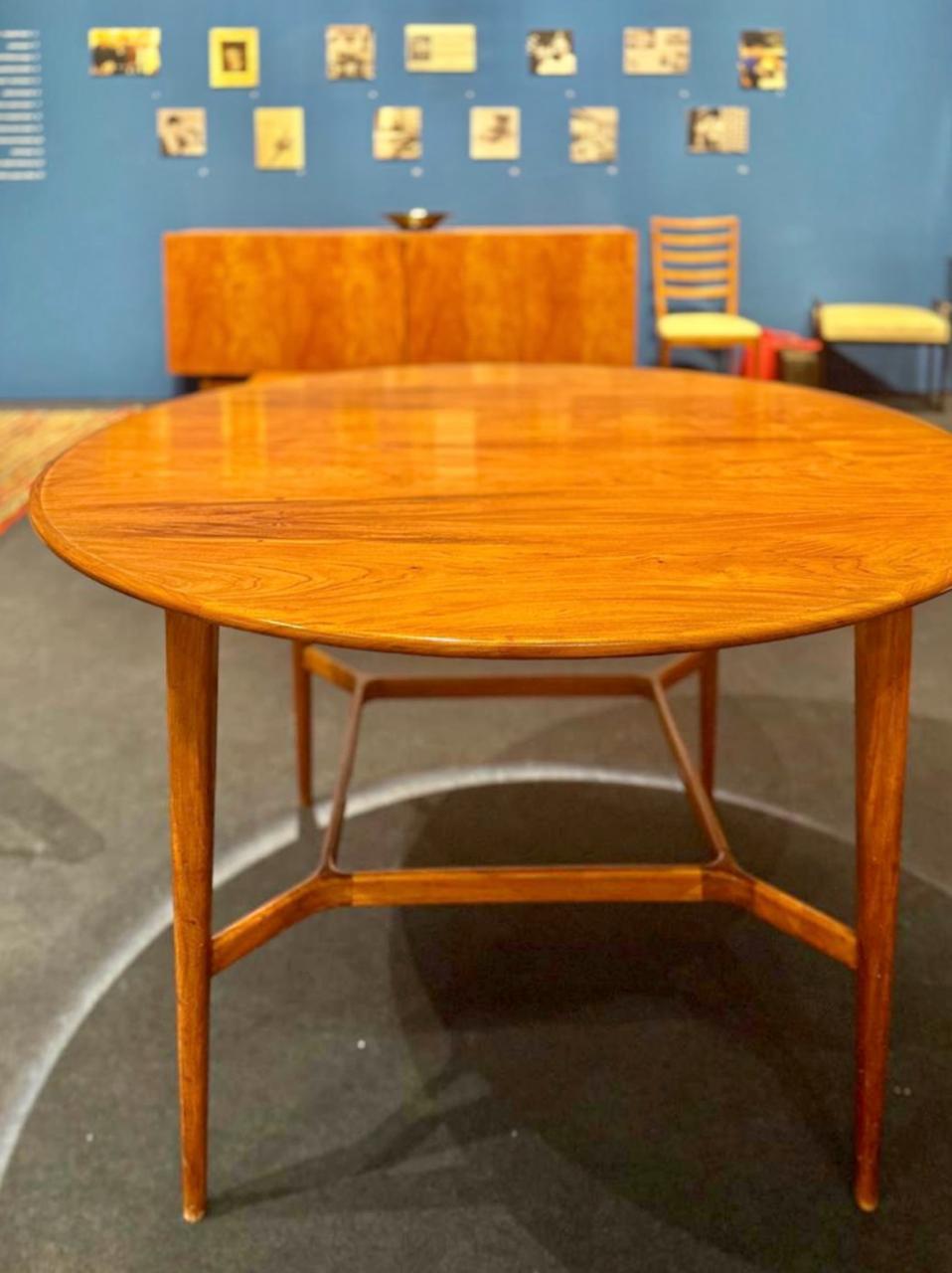 Brazilian Ernesto Hauner's Personal Use Mid-Century Modern Extendable Dining Table in Wood For Sale