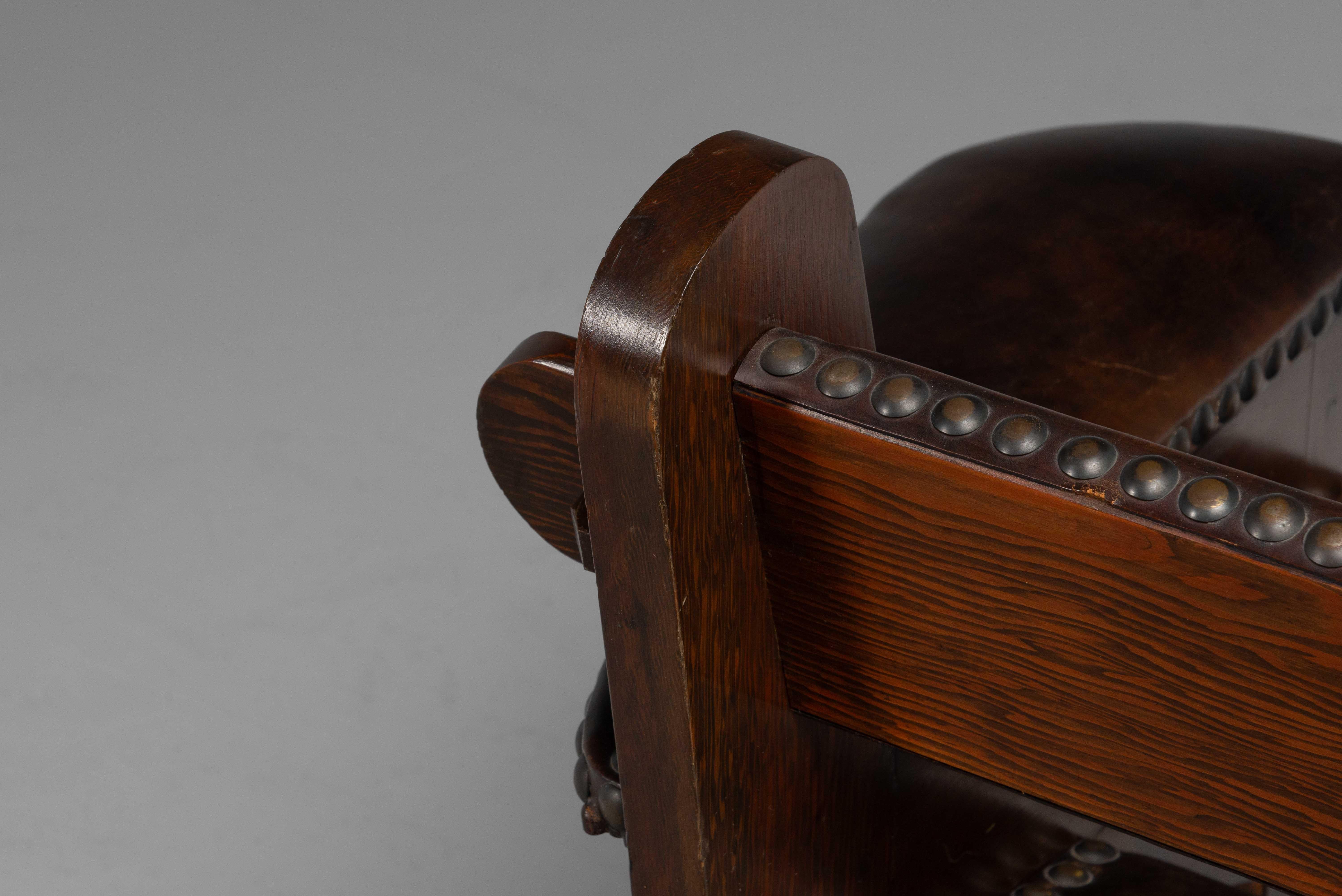 Ernesto Valabrega armchair made in Italy 1950 For Sale 5
