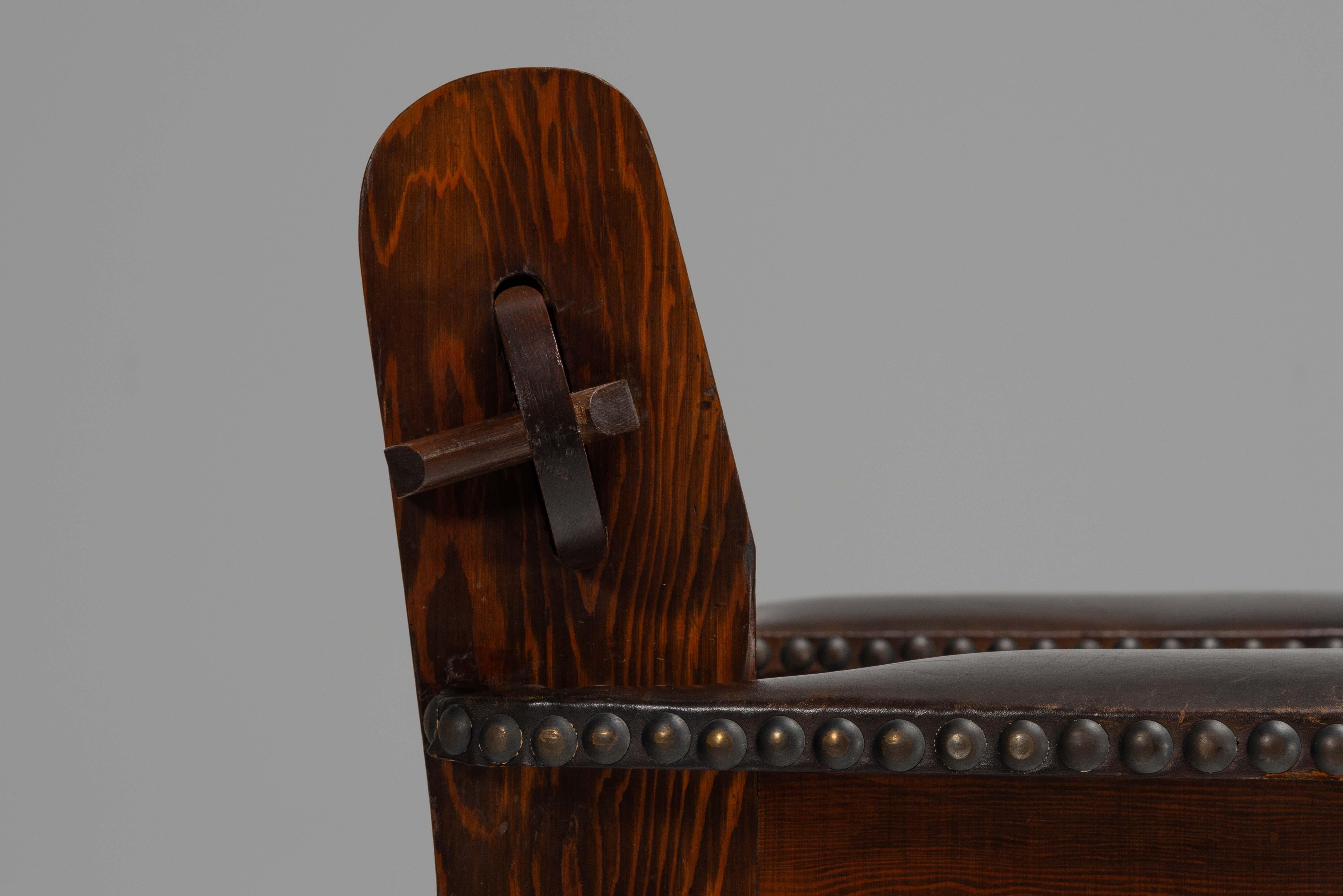 Ernesto Valabrega armchair made in Italy 1950 For Sale 1