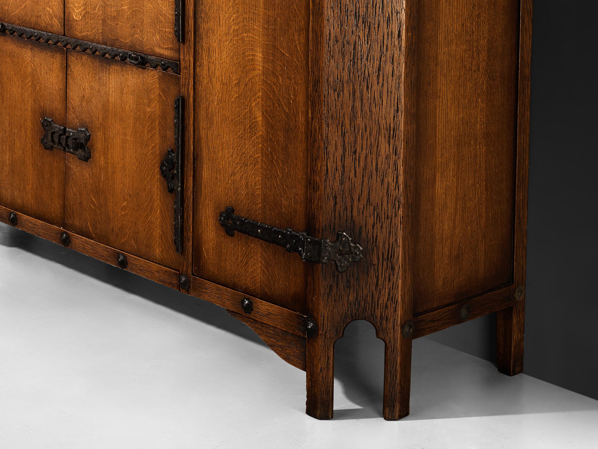Ernesto Valabrega pour Vittorio Valabrega, grand meuble de rangement Art Déco en chêne en vente 5