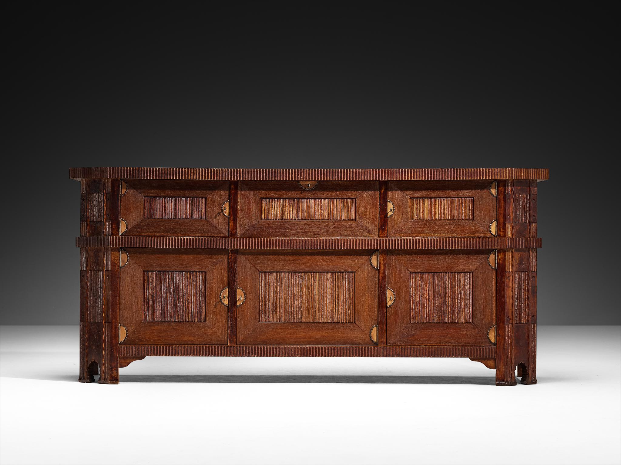 Italiano Credenza Ernesto Valabrega per Vittorio Valabrega in Oak in vendita