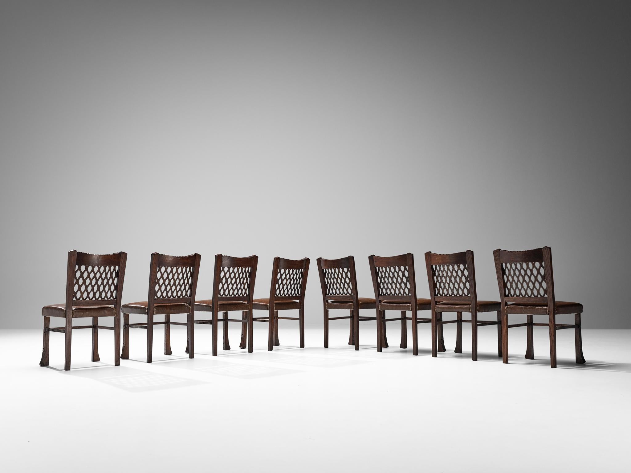 Ernesto Valabrega Set of Eight Dining Chairs in Oak and Leather 3
