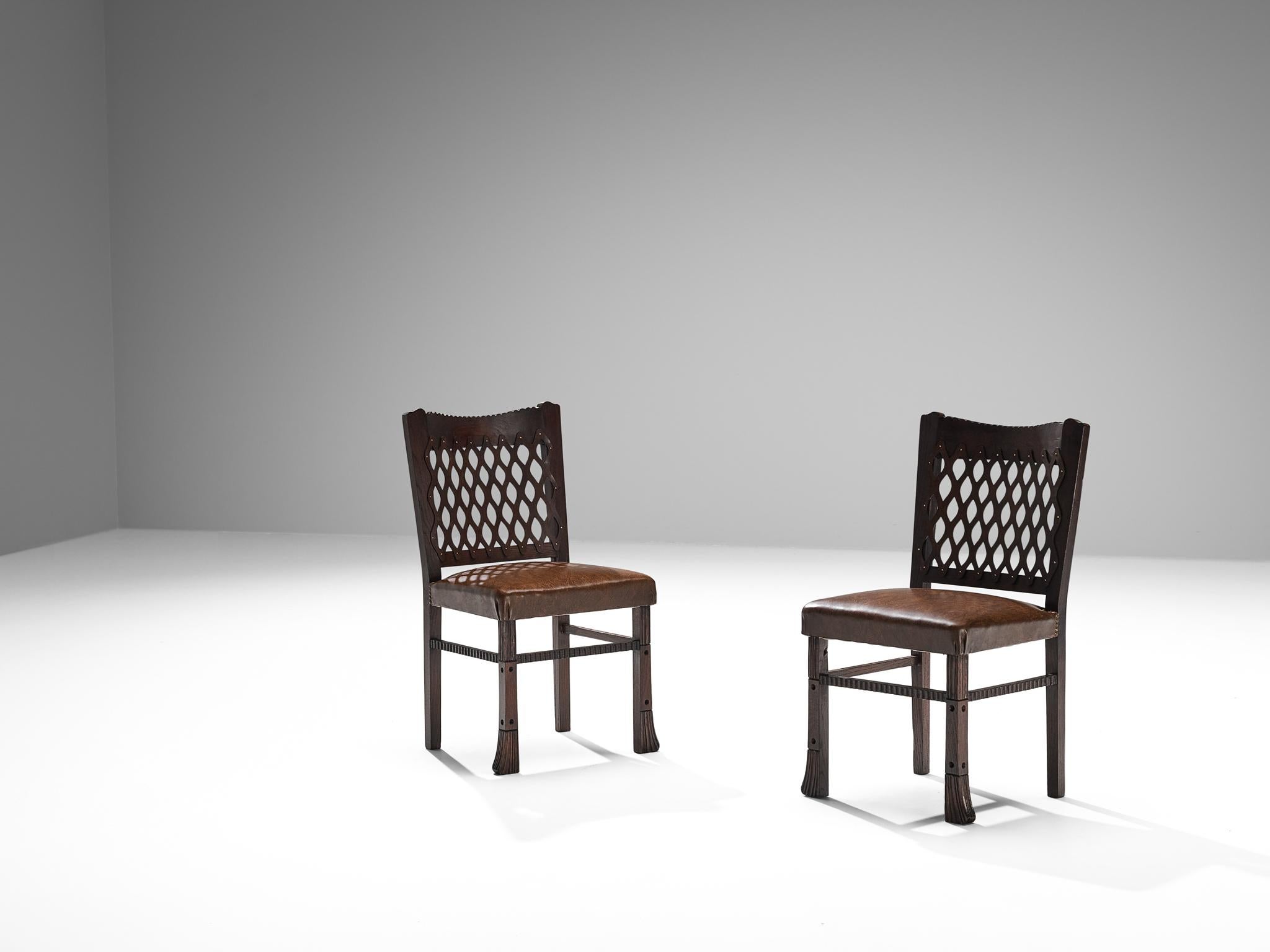 Italian Ernesto Valabrega Set of Eight Dining Chairs in Oak and Leather  For Sale