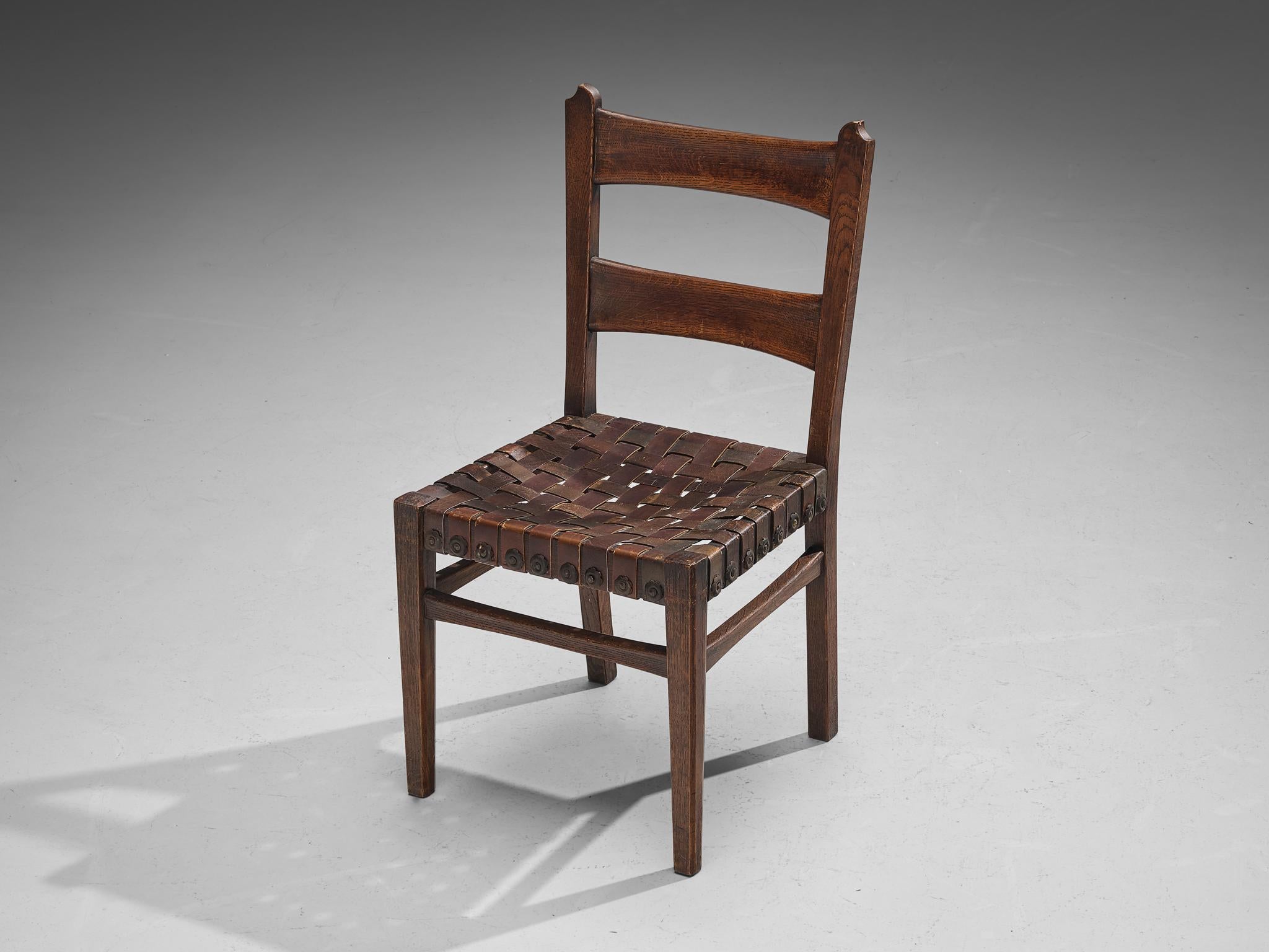 Ernesto Valabrega - Ensemble de six chaises de salle à manger en chêne et cuir  en vente 3