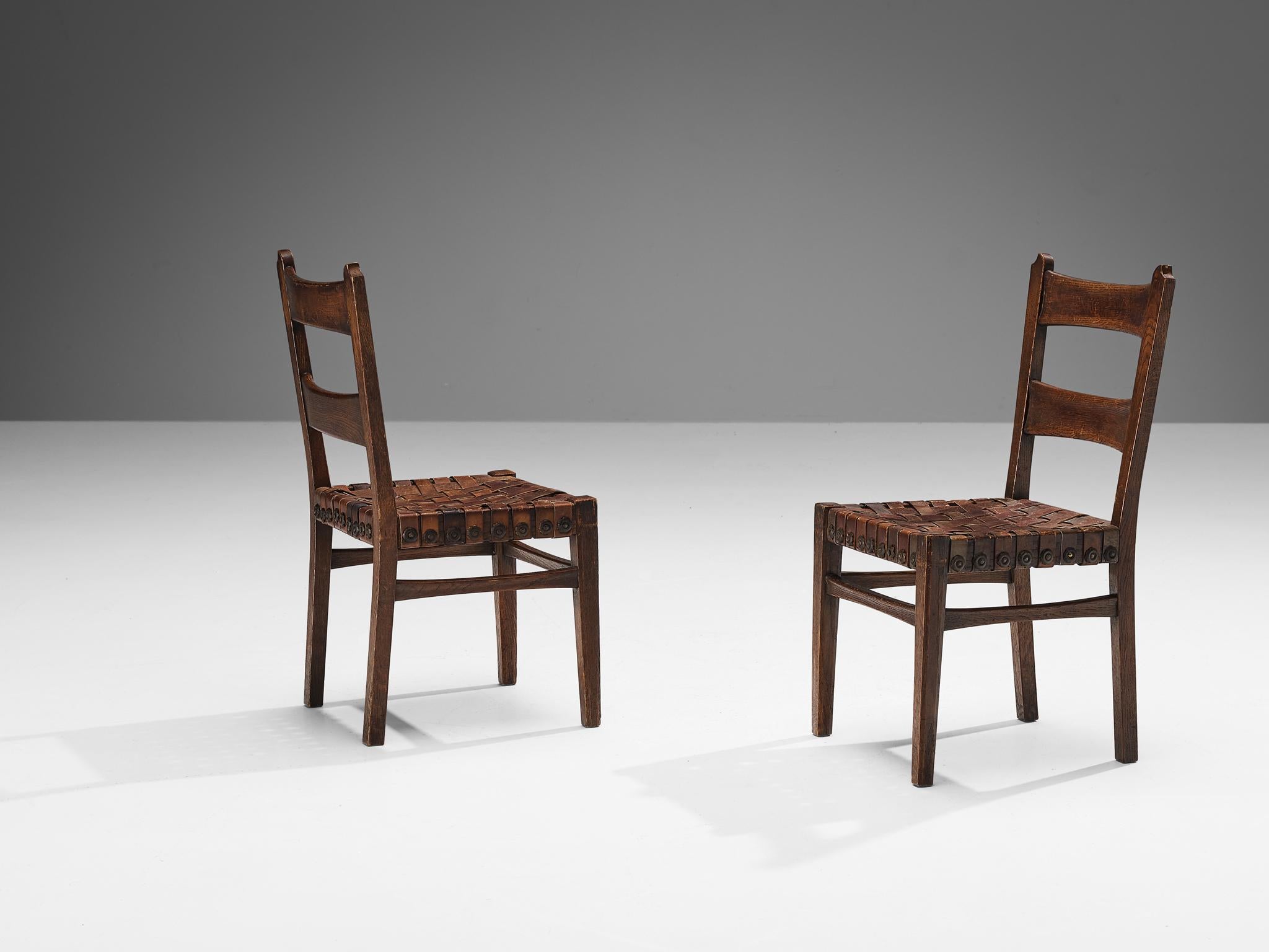 Art déco Ernesto Valabrega - Ensemble de six chaises de salle à manger en chêne et cuir  en vente