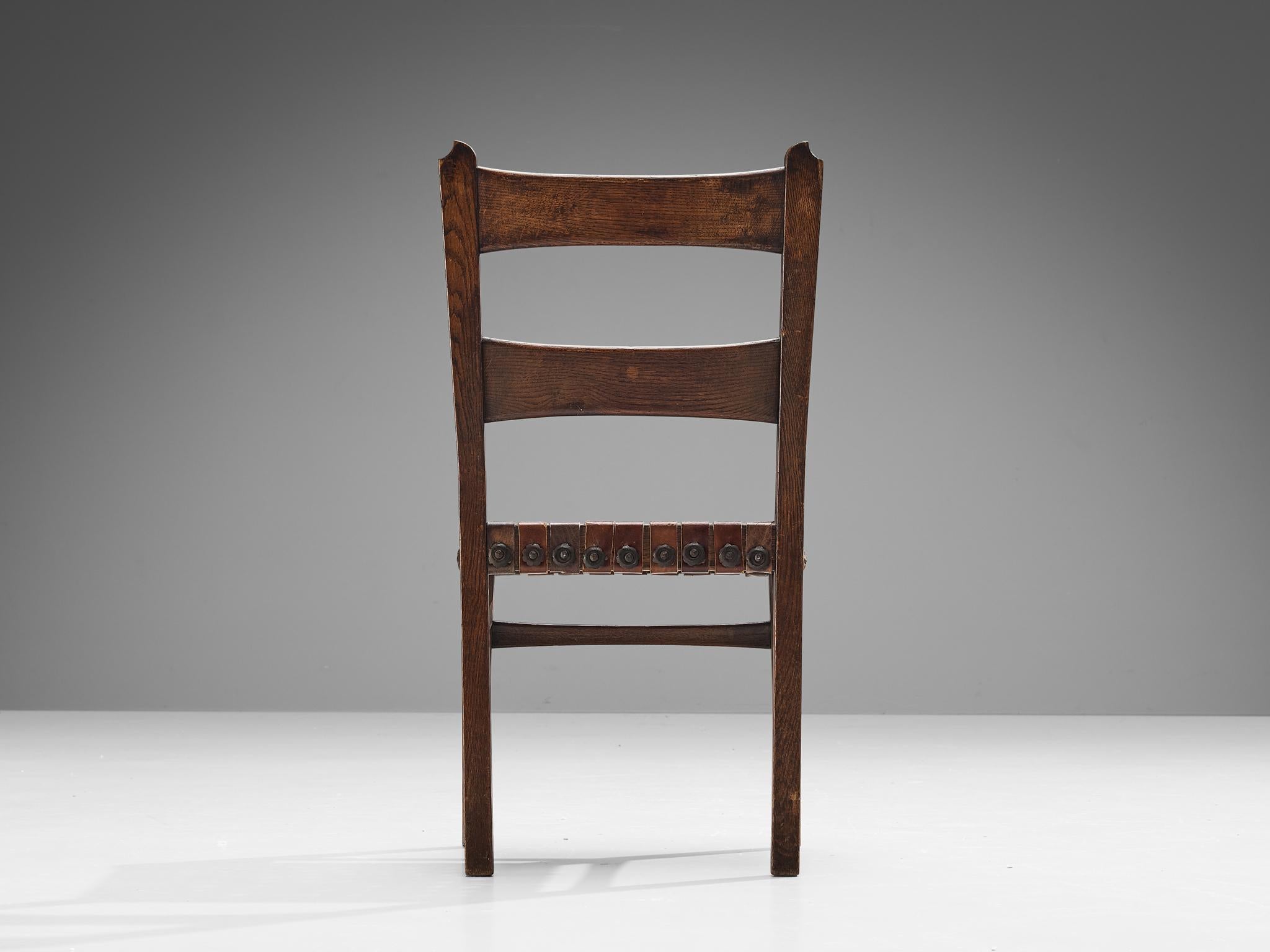 Ernesto Valabrega - Ensemble de six chaises de salle à manger en chêne et cuir  en vente 2