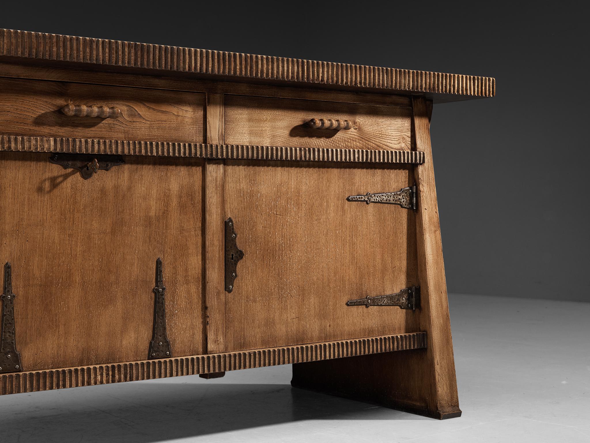 Ernesto Valabrega Sideboard in Oak In Good Condition In Waalwijk, NL