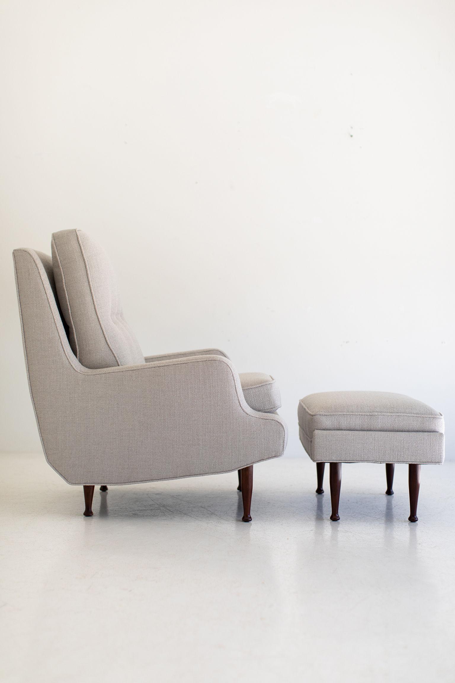 Designer: Erno Fabry attributed

Manufacturer: Fabry Associates Inc.
Period or model: Mid-Century Modern.
Specs: Wood, Fabric

Condition:

This Erno Fabry attributed lounge chair and ottoman are in excellent restored condition. The chair and