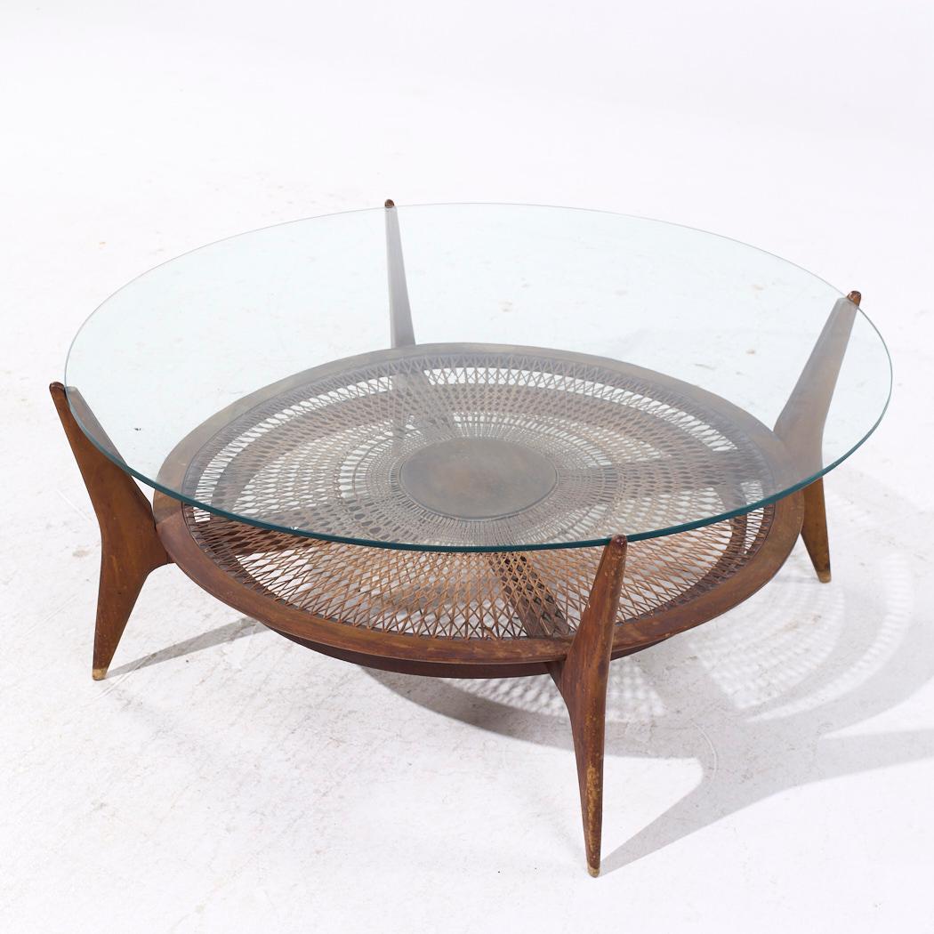 Erno Fabry Mid Century Couchtisch aus Nussbaum und Rohr im Angebot 1