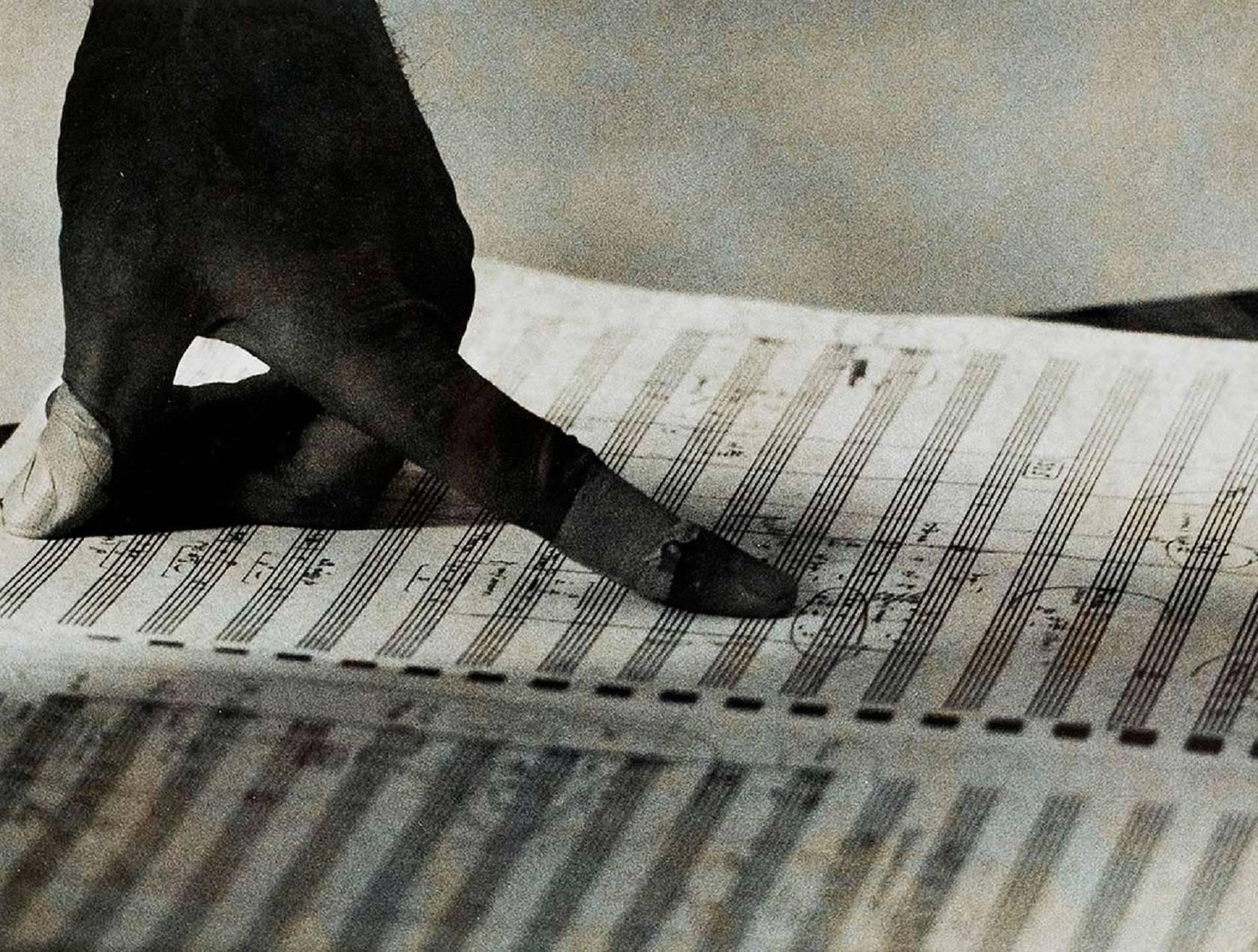 Photographie vintage à la gélatine argentique Magnum « George Balanchine » pour le magazine LOOK - Argent Black and White Photograph par Ernst Haas