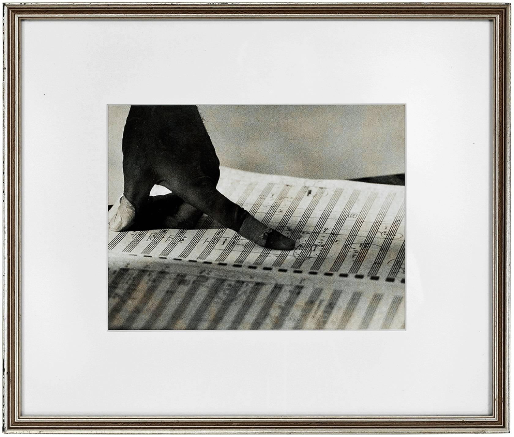 Black and White Photograph Ernst Haas - Photographie vintage à la gélatine argentique Magnum « George Balanchine » pour le magazine LOOK