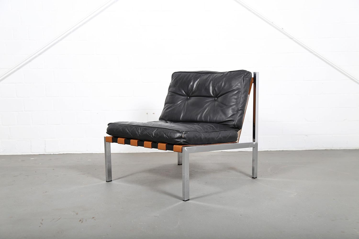 Barcelona-Sessel, entworfen von Prof. Ernst Josef Althoff in den 1960er Jahren. Ernst Josef Althoff war mit Mies van der Rohe befreundet und sein Entwurf dieses Sessels zeigt, dass beide auch geschmacklich gut zueinander passen. Die schwarzen