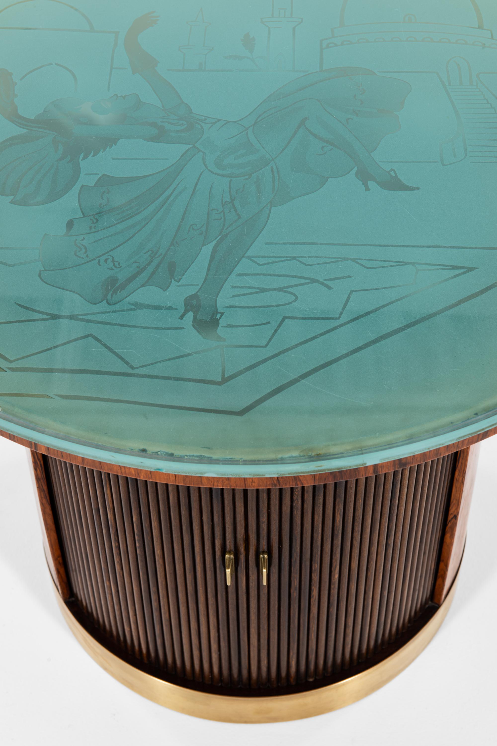 Très rare table basse / meuble de bar attribué à Ernst Kühn. Produit par Lysberg Hansen & Therp au Danemark.