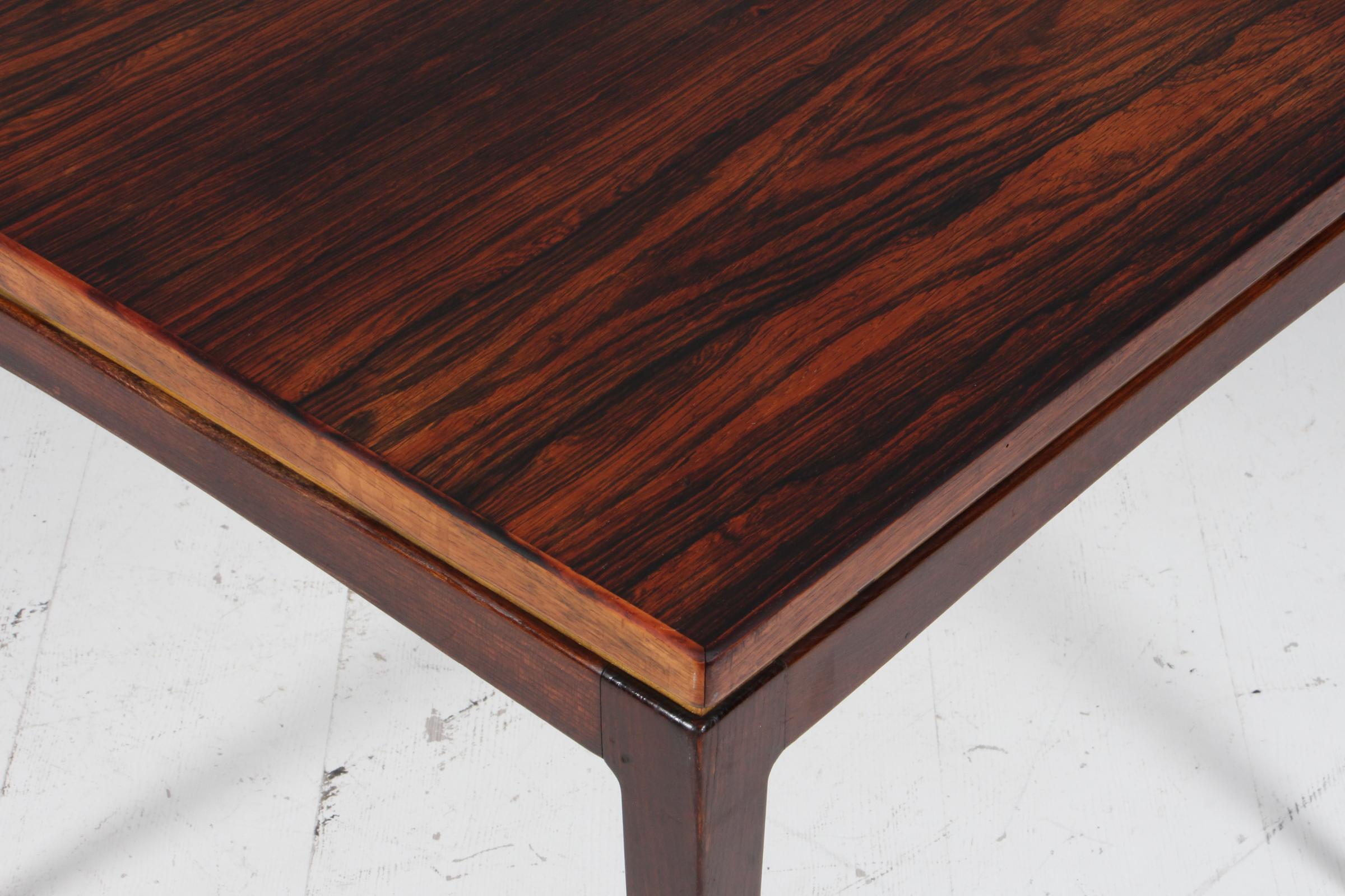 Ernst Kühn, table d'appoint en bois de rose, années 1940 Bon état - En vente à Esbjerg, DK